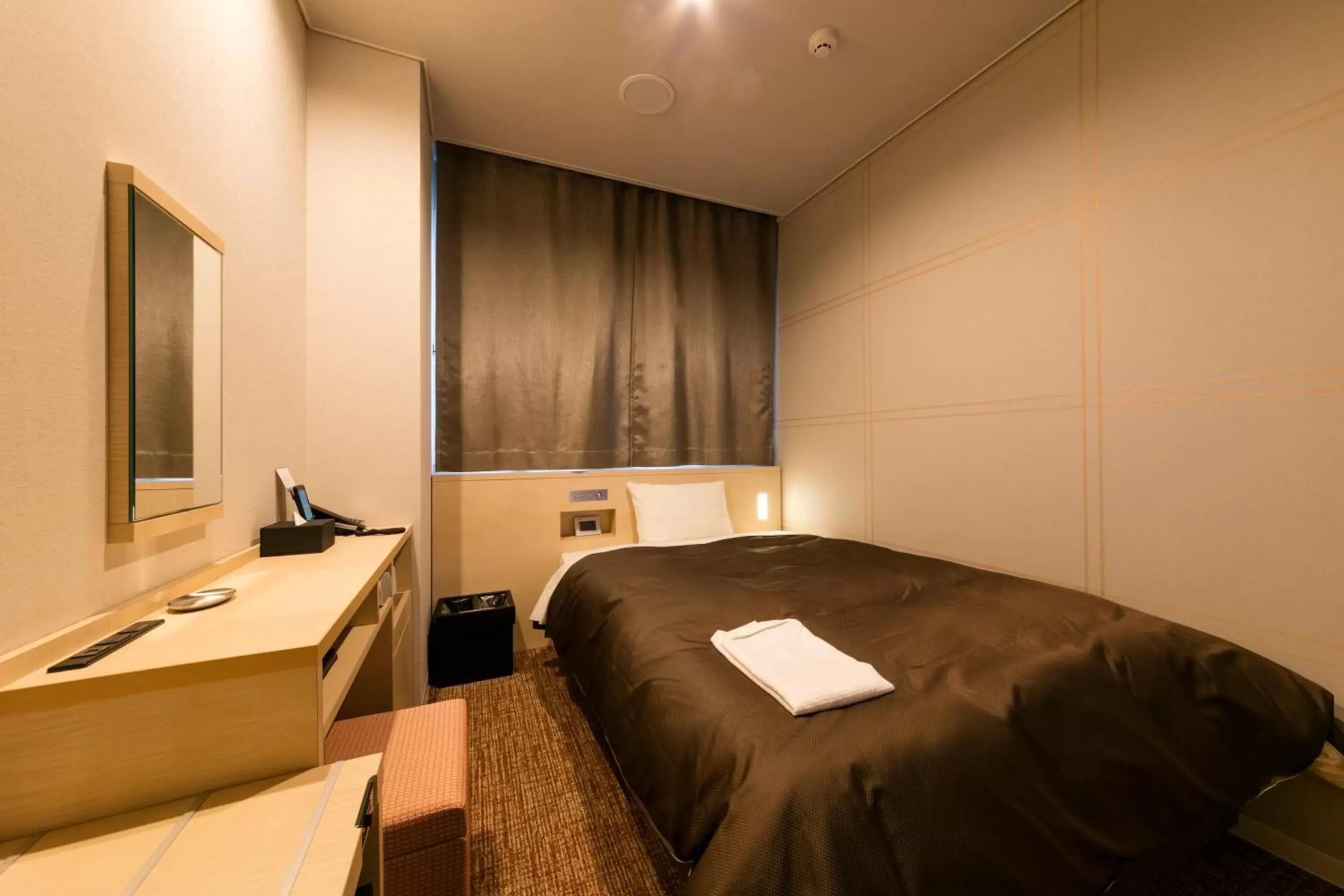 Photo of the whole room, Bed in Sanco Inn Nagoya Shinkansen-guchi Annex