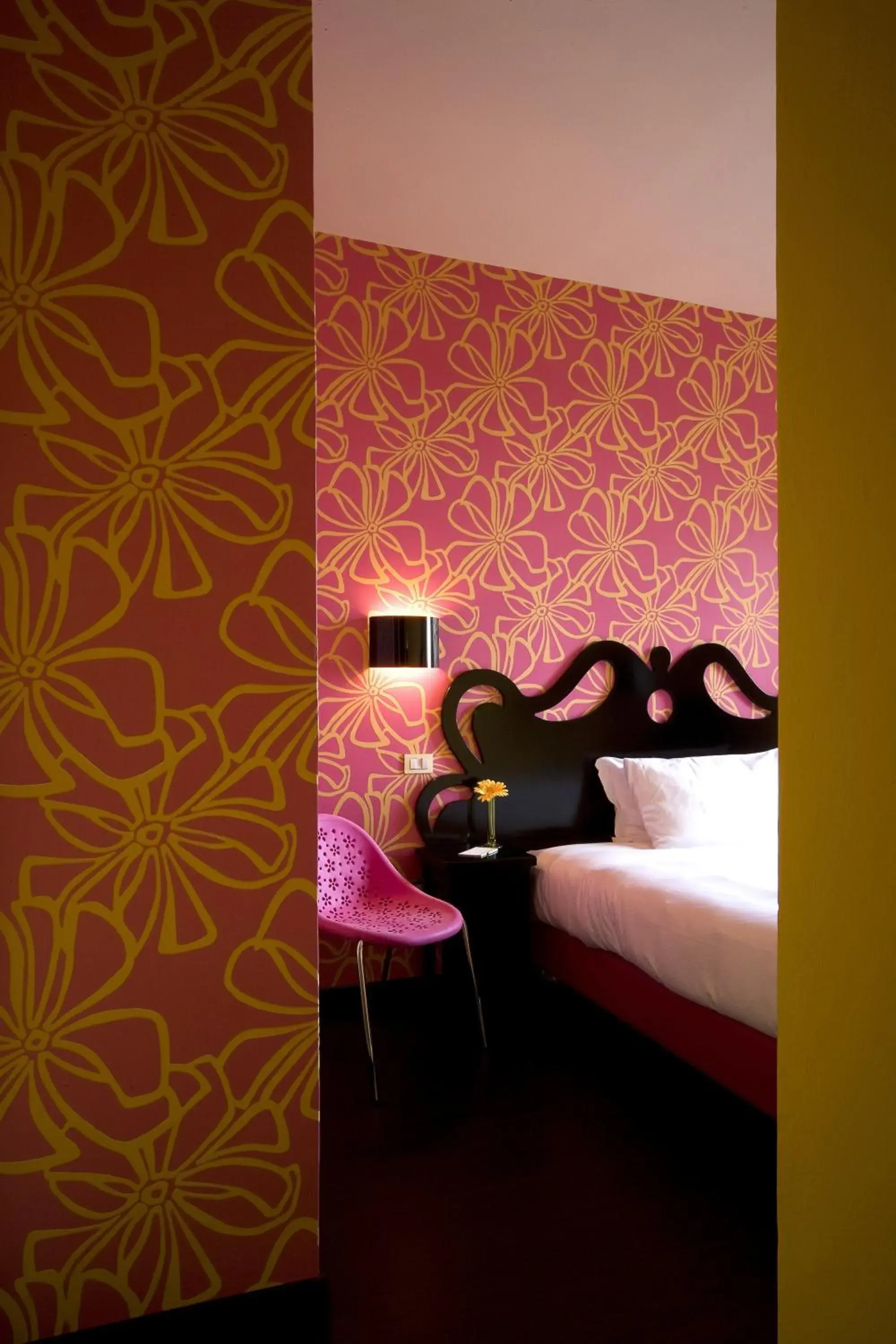 Bedroom, Bed in Hotel Universo - WTB Hotels