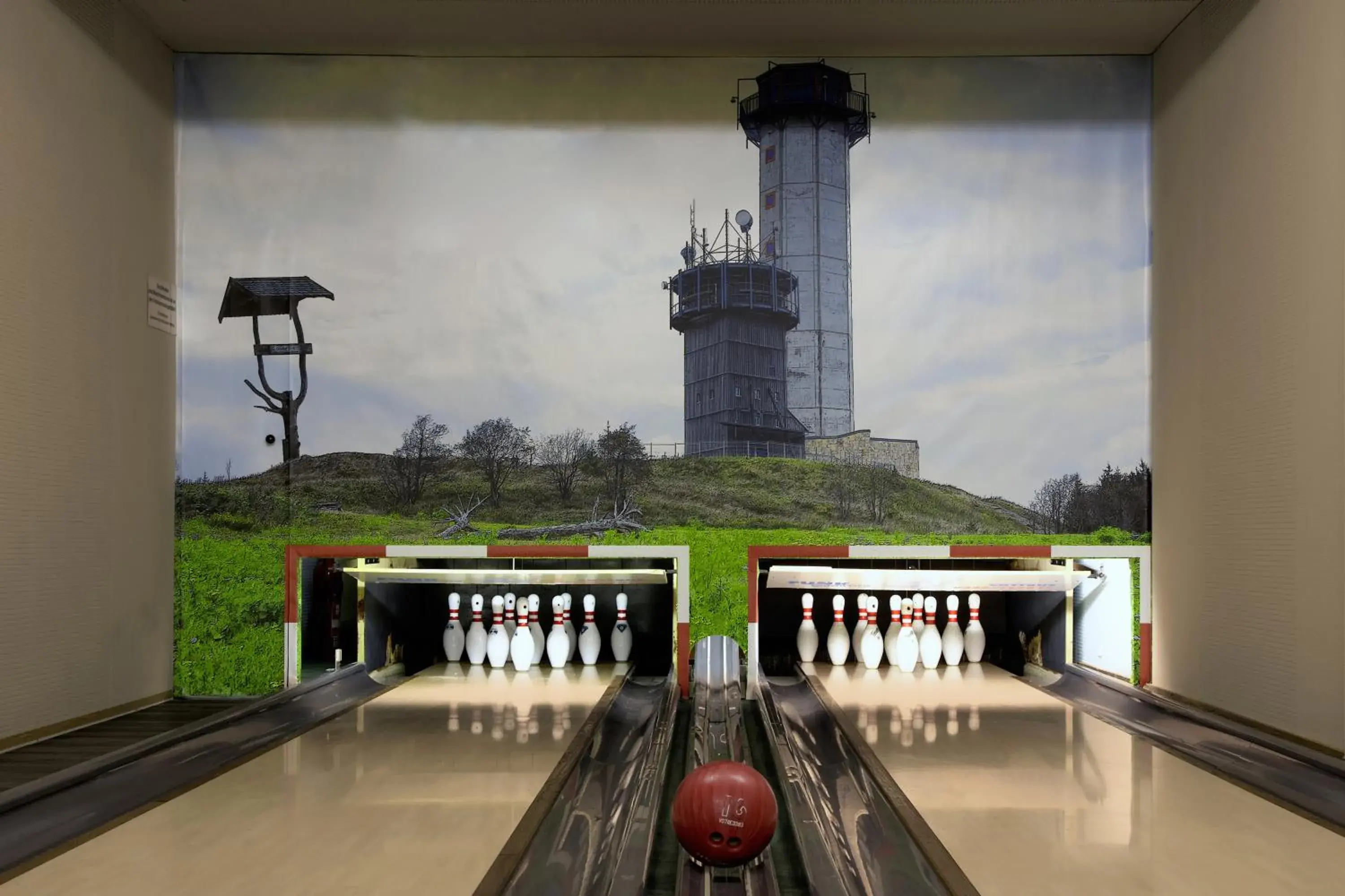 Bowling, Balcony/Terrace in Berghotel Oberhof