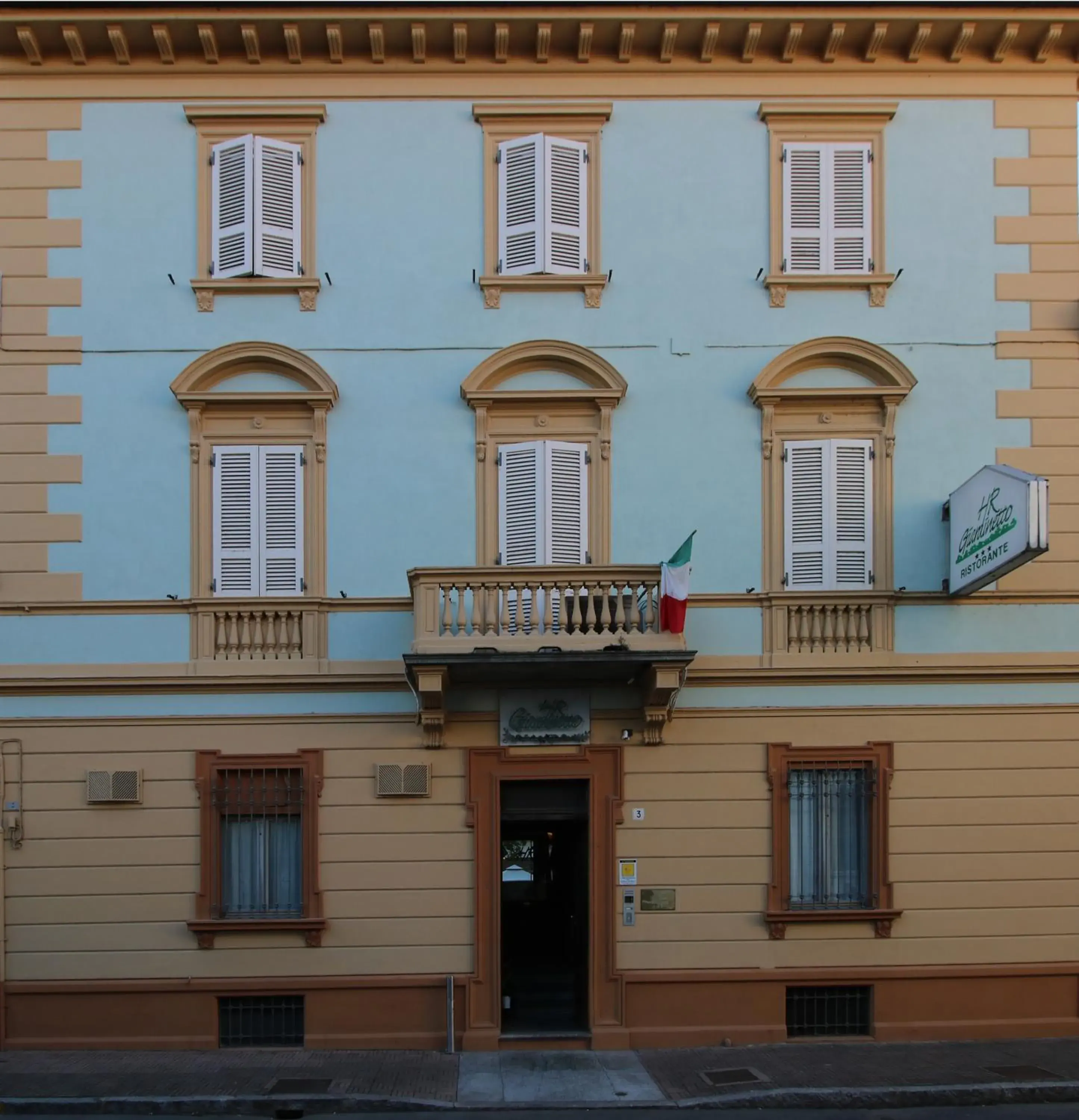 Property Building in Il Giardinetto