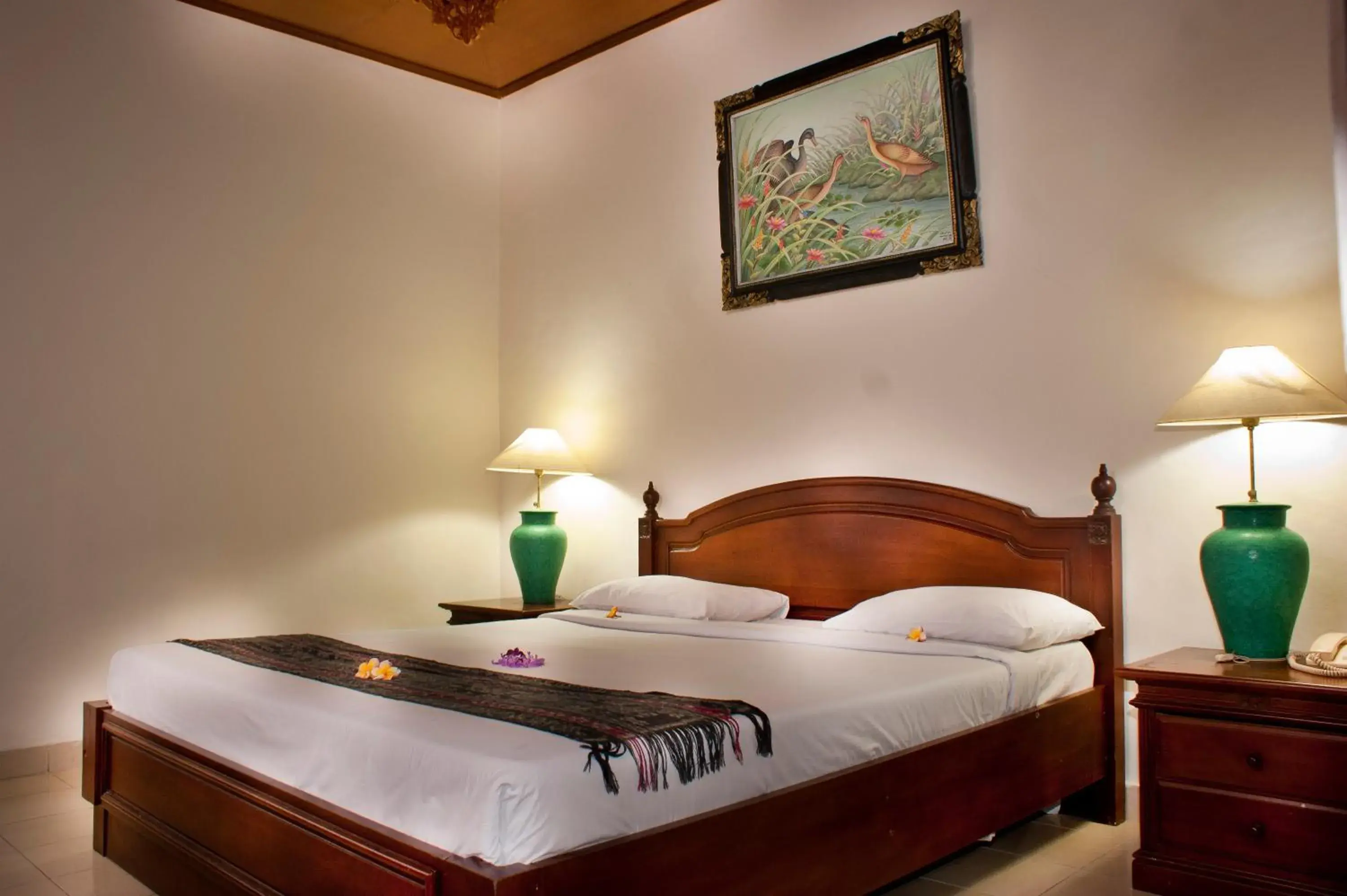 Bed in Puri Gopa Hotel