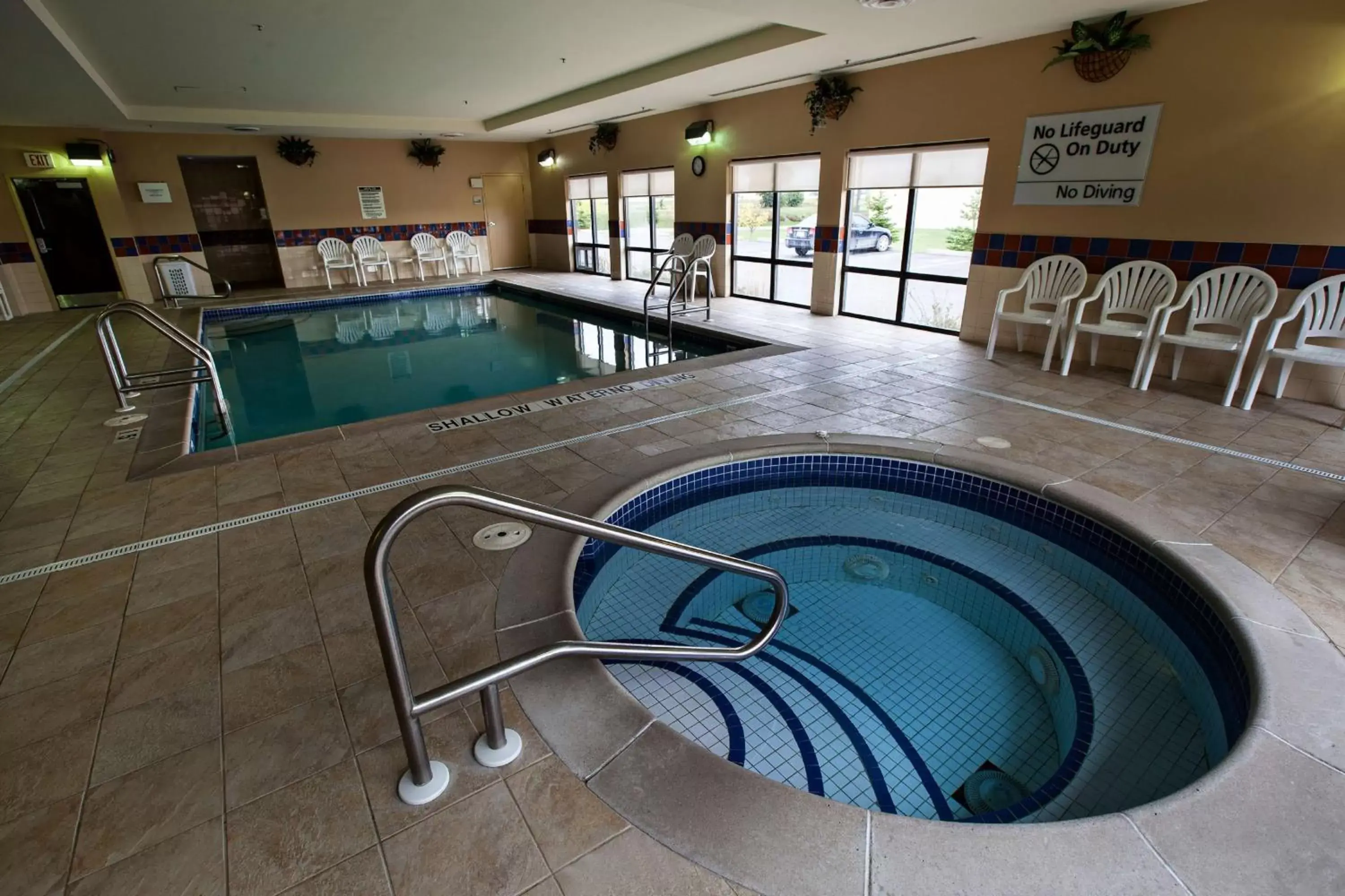 Pool view, Swimming Pool in Hampton Inn by Hilton Napanee