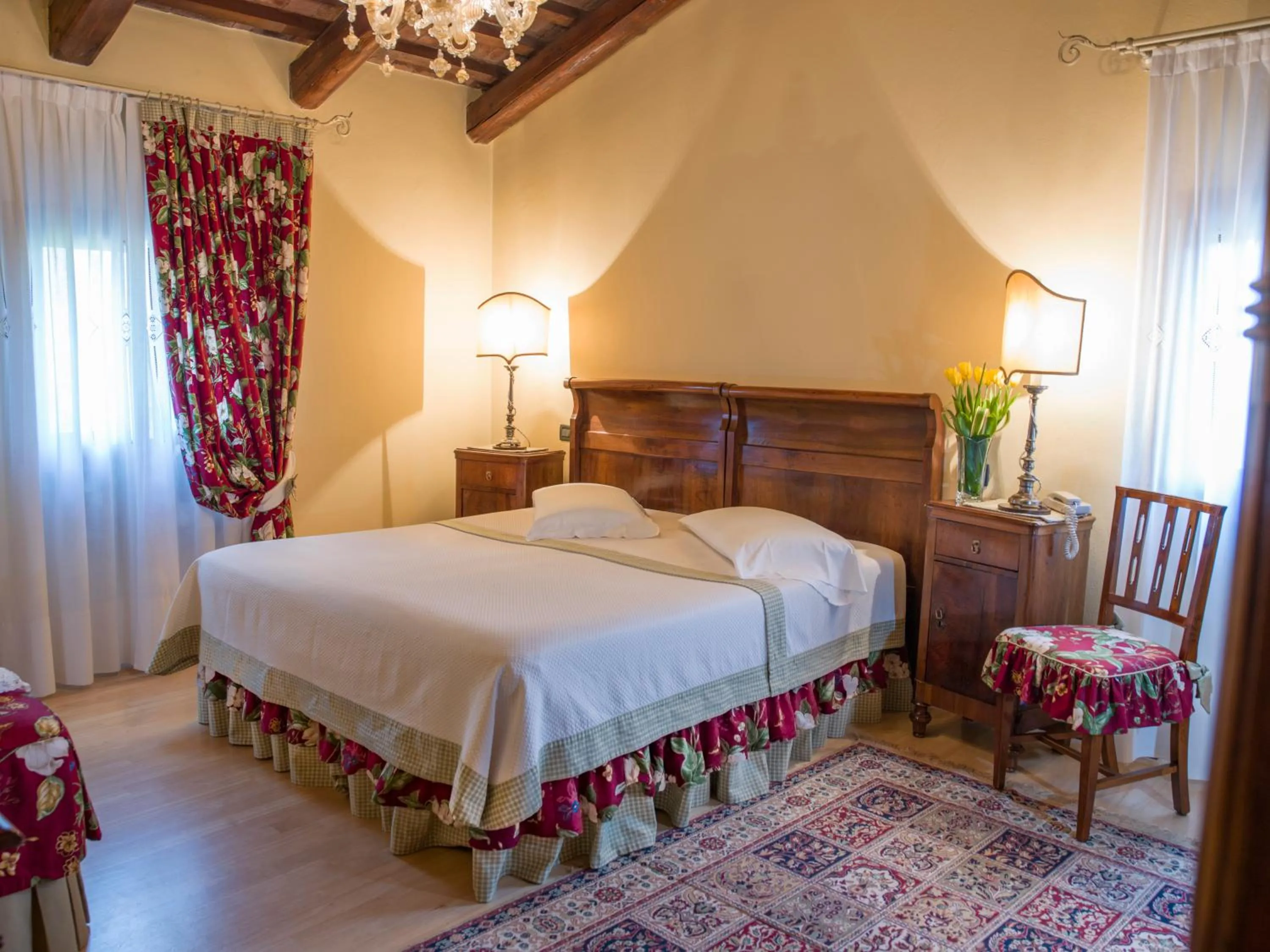 Photo of the whole room in Hotel La Rescossa