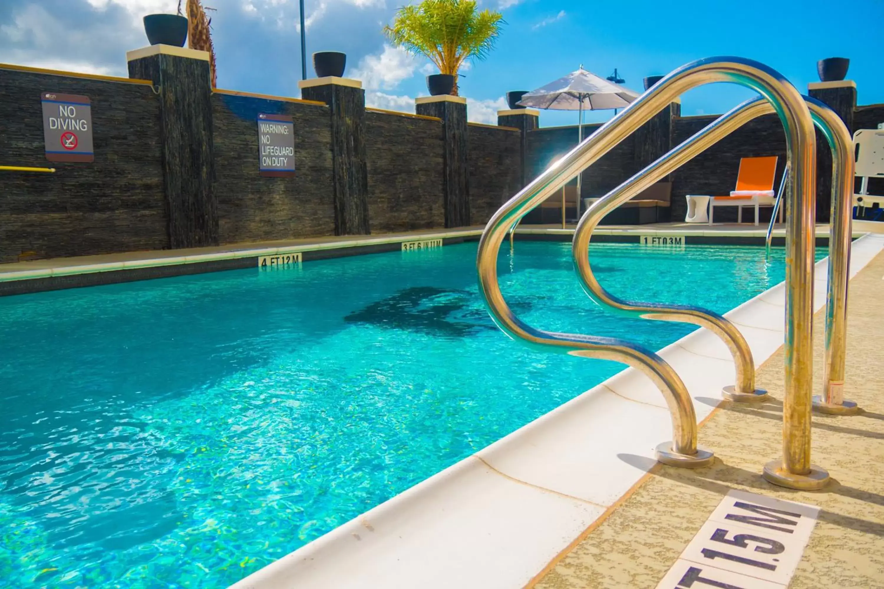 Swimming Pool in Aloft Corpus Christi