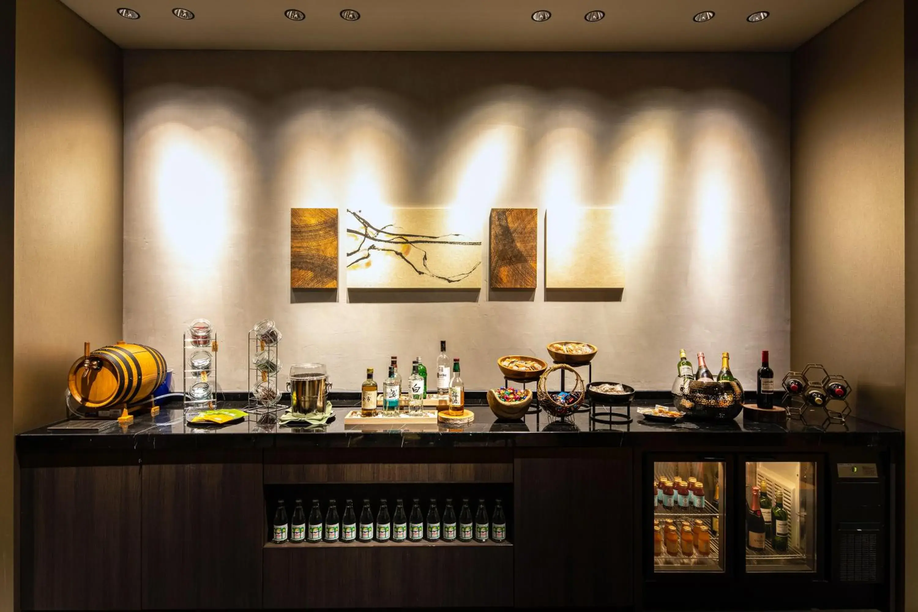 Lounge or bar, Restaurant/Places to Eat in Pullman Tokyo Tamachi