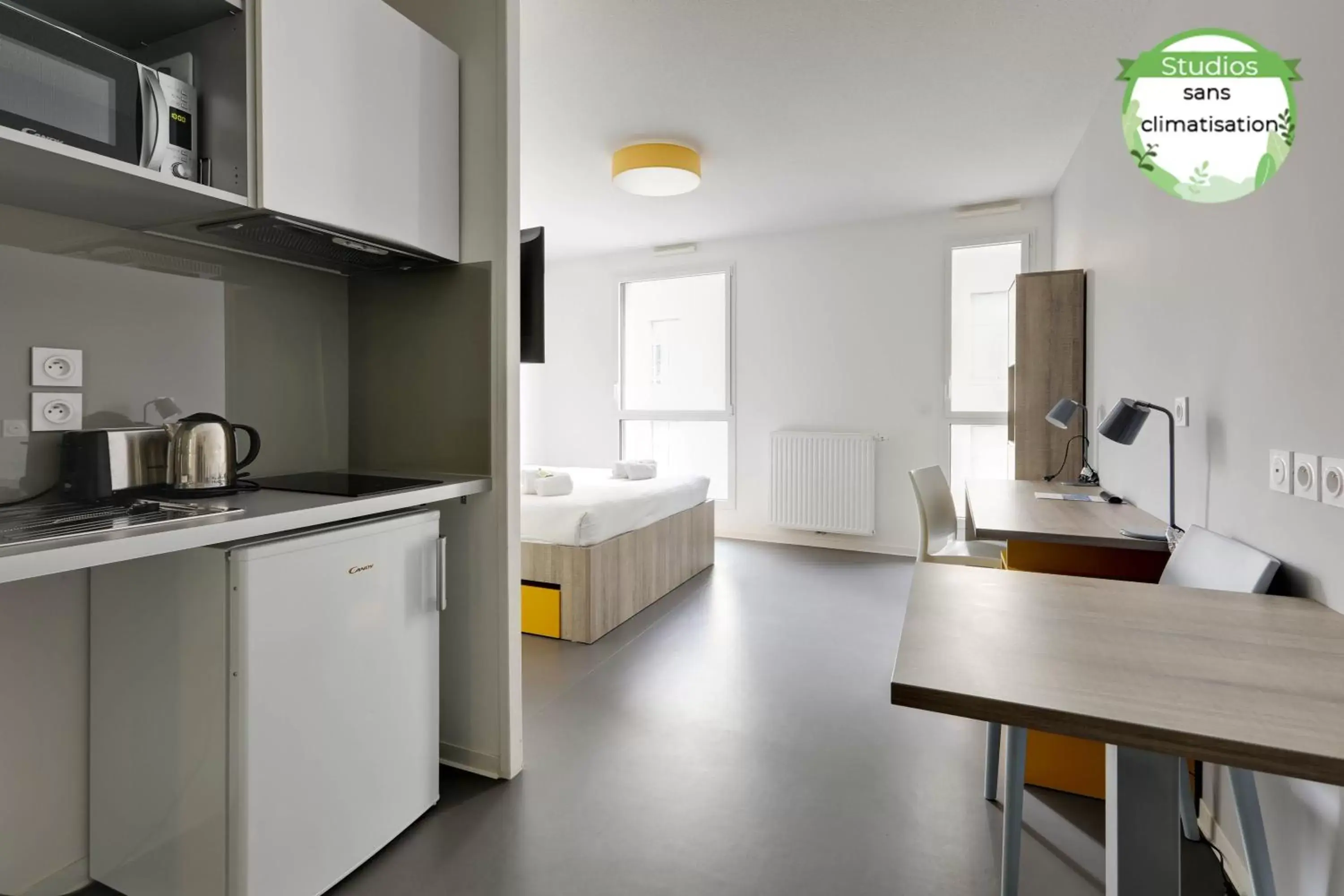 Kitchen/Kitchenette in All Suites Bordeaux Marne – Gare Saint-Jean