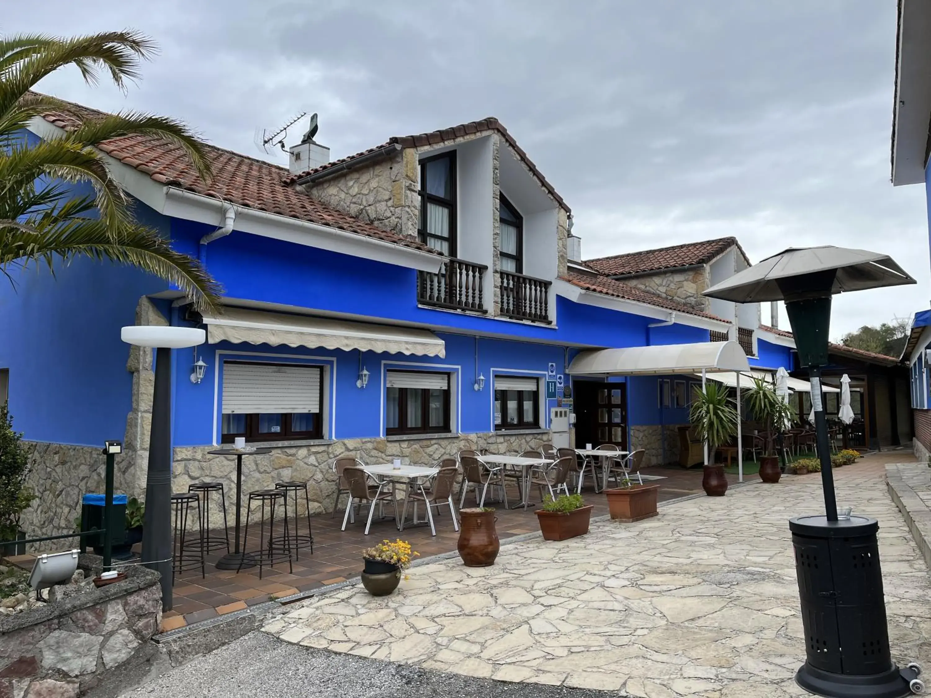 Facade/entrance, Property Building in Hotel Avelina