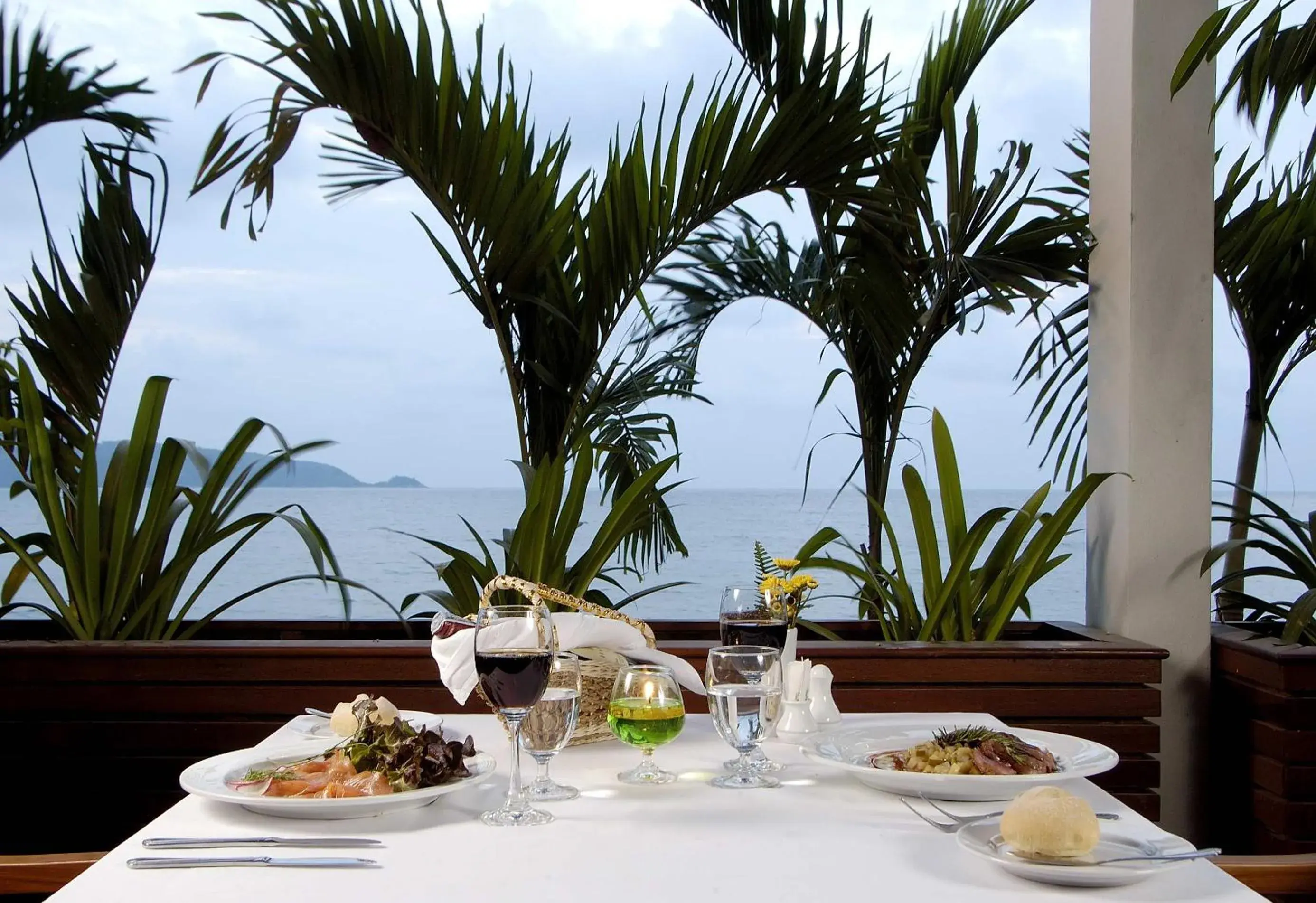 Restaurant/places to eat in Sunset Beach Resort Restaurant/places to eat in Sunset Beach Resort