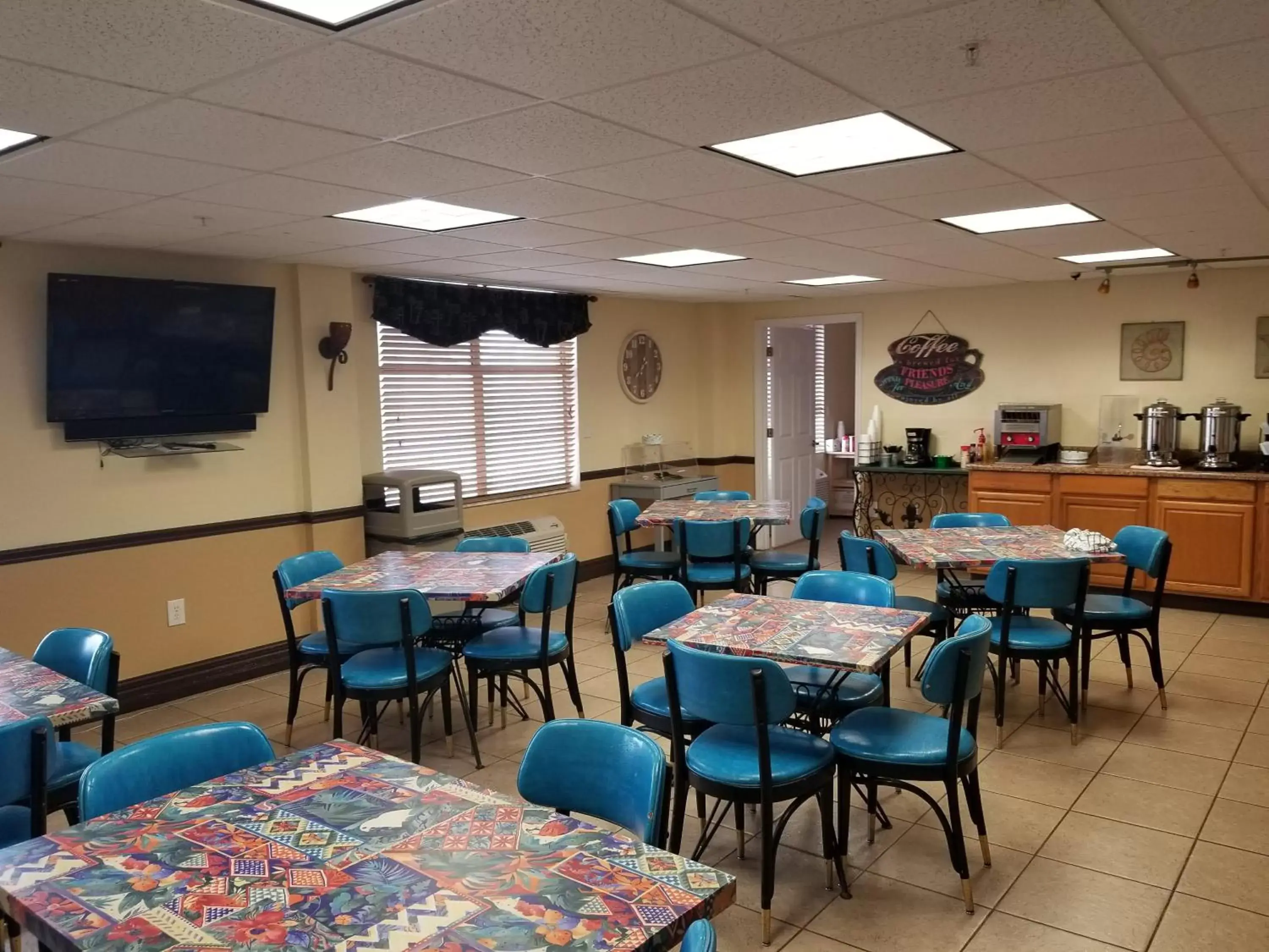 Continental breakfast, Restaurant/Places to Eat in Fountain Beach Resort - Daytona Beach