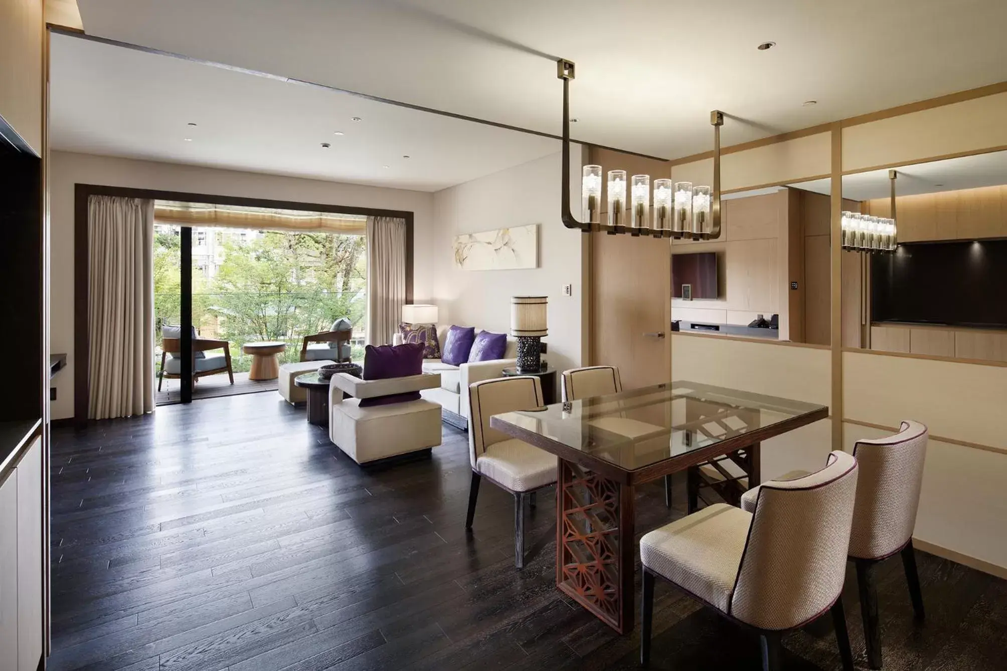 Living room in Four Seasons Hotel Kyoto Living room in Four Seasons Hotel Kyoto