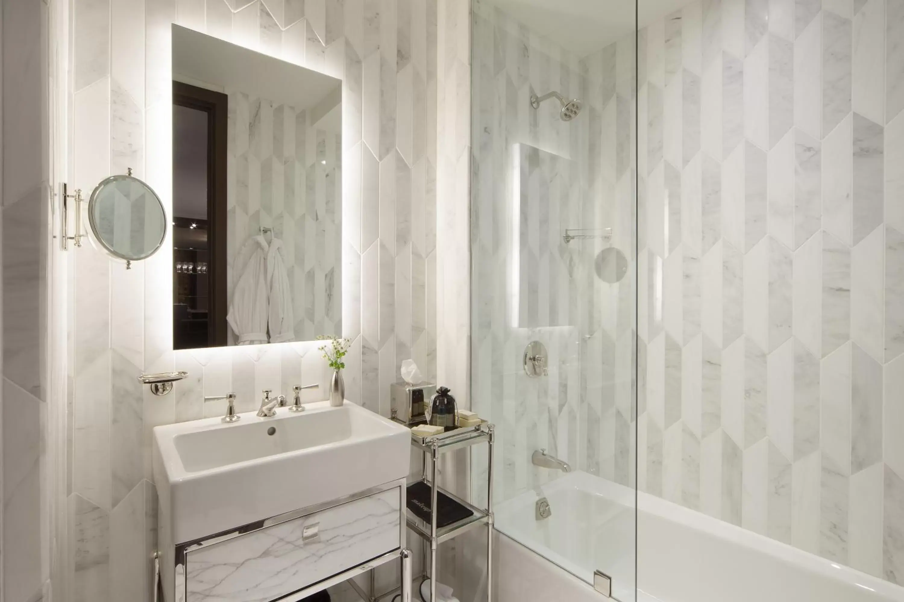 Shower, Bathroom in The Marmara Park Avenue