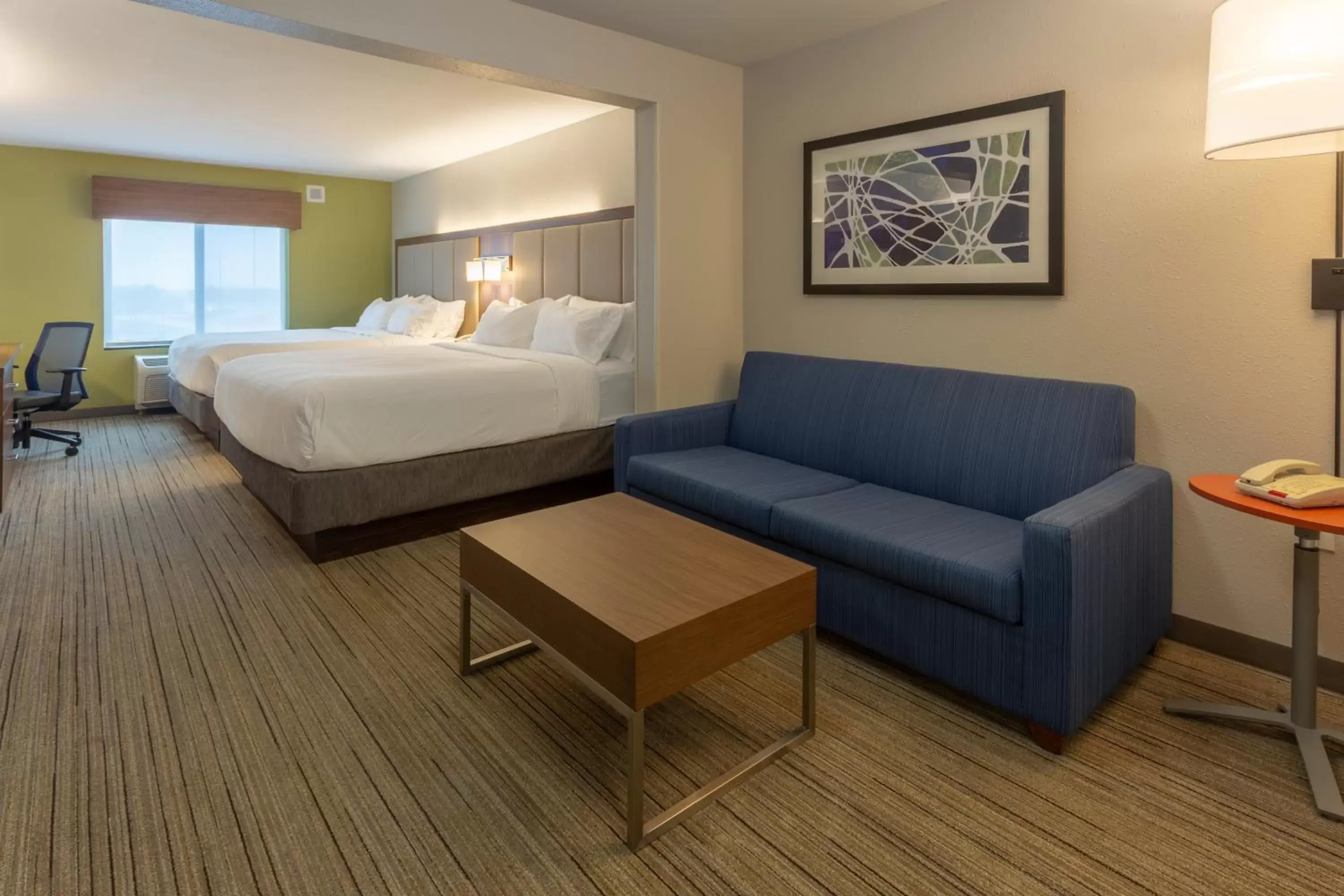Bed in Holiday Inn Express - Indianapolis - Southeast, an IHG Hotel