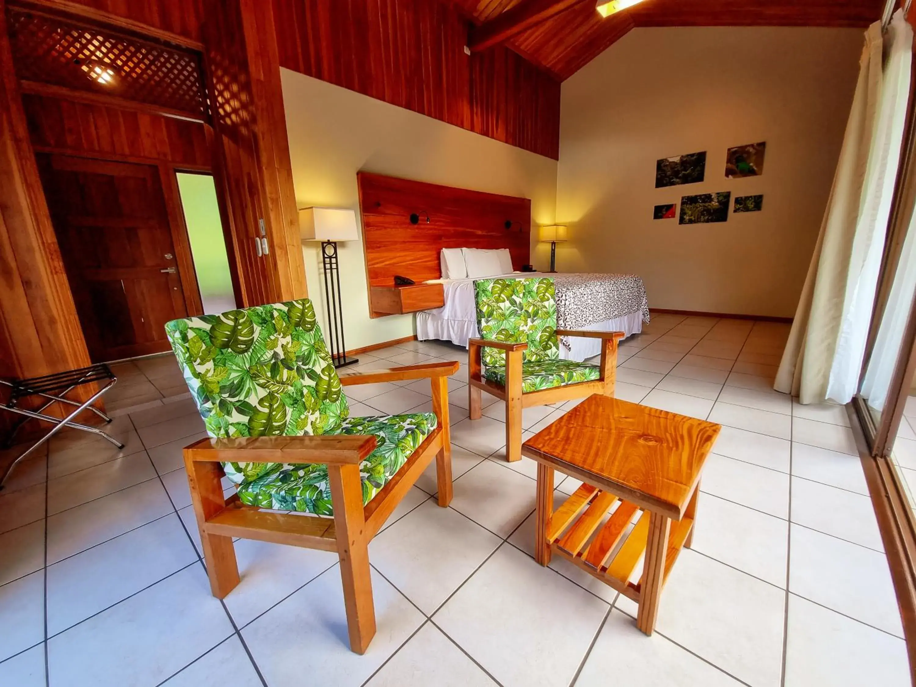 Balcony/Terrace, Seating Area in Hotel Ficus - Monteverde