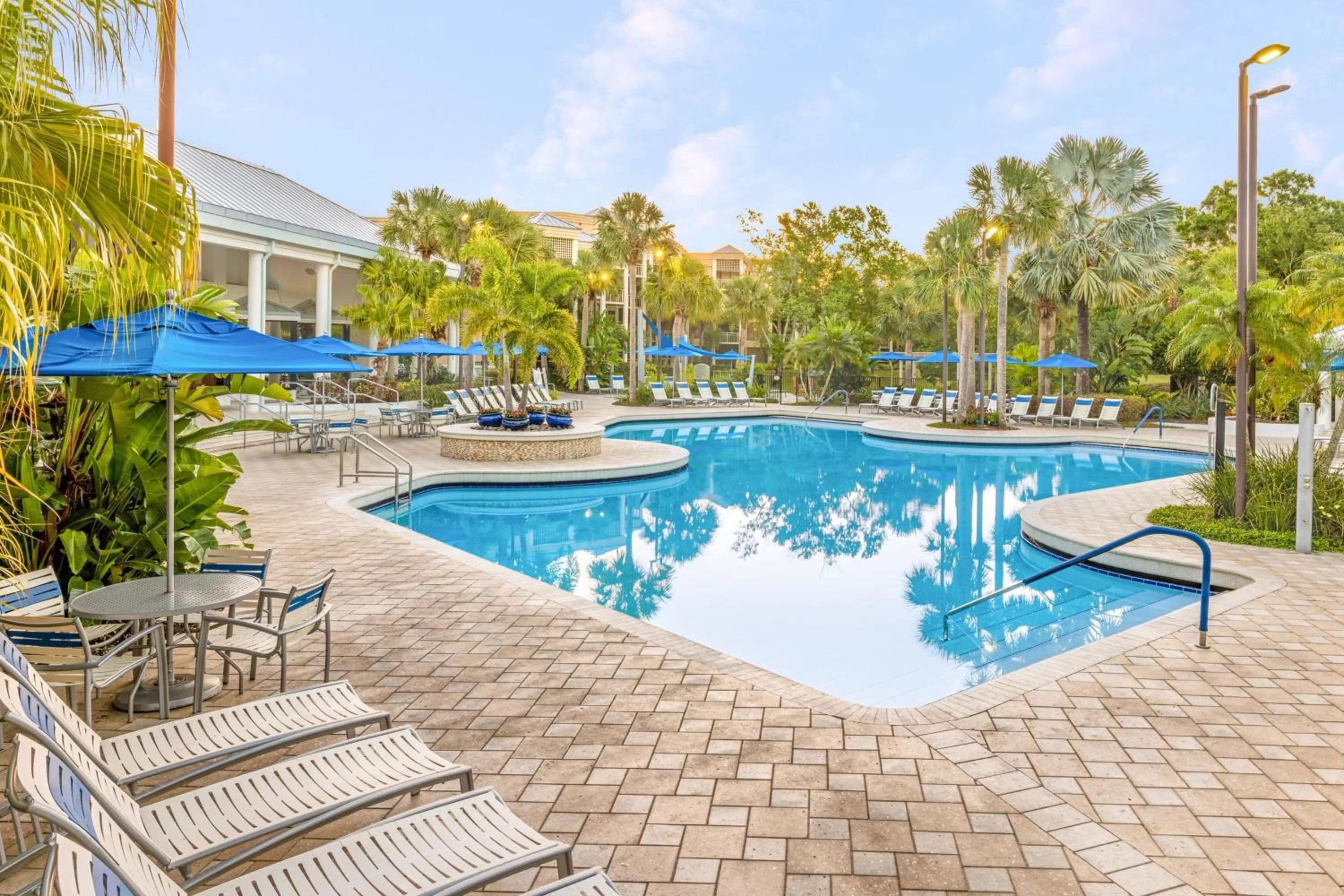 Swimming pool in Marriott's Royal Palms