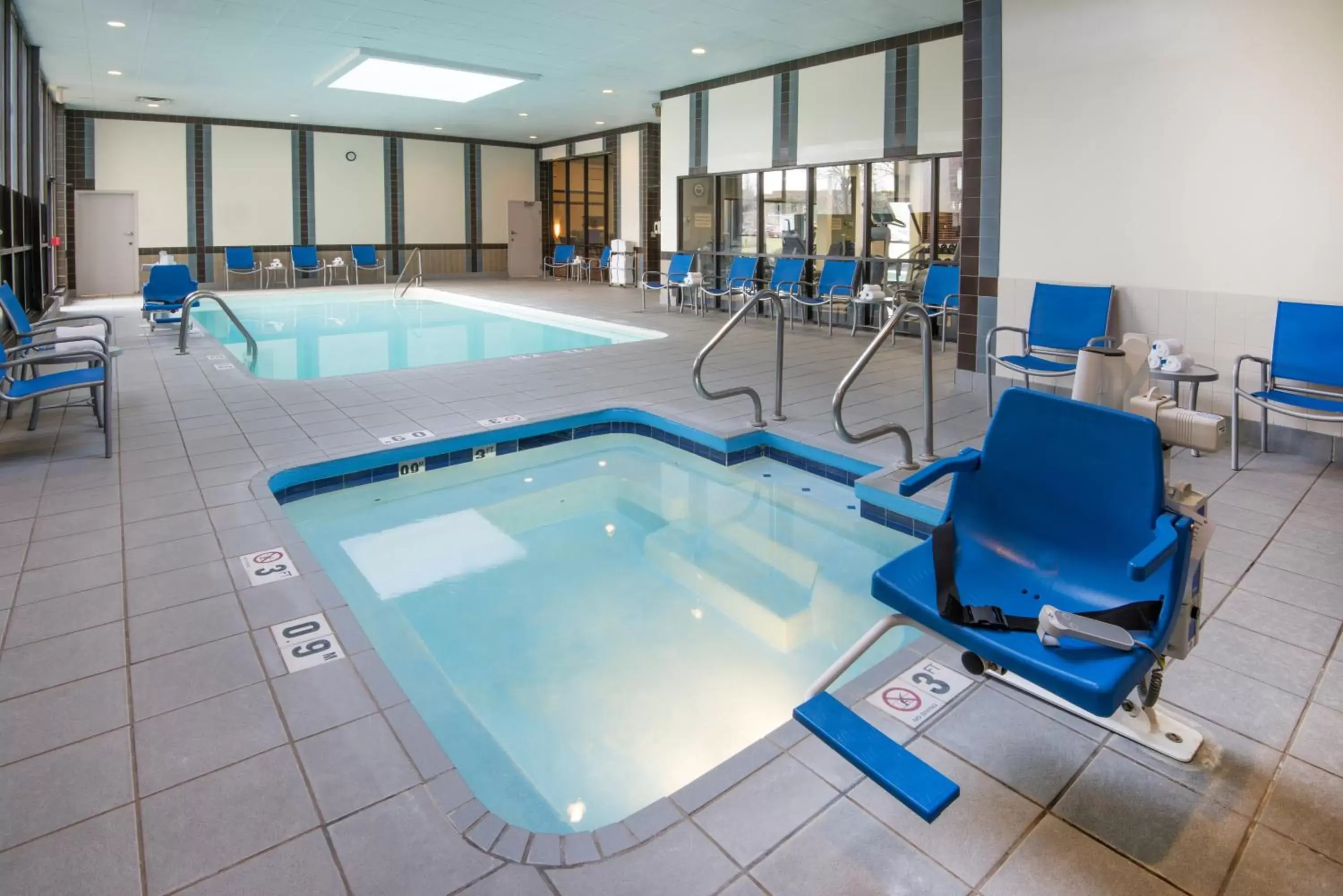 Swimming Pool in Holiday Inn Cincinnati-Eastgate, an IHG Hotel