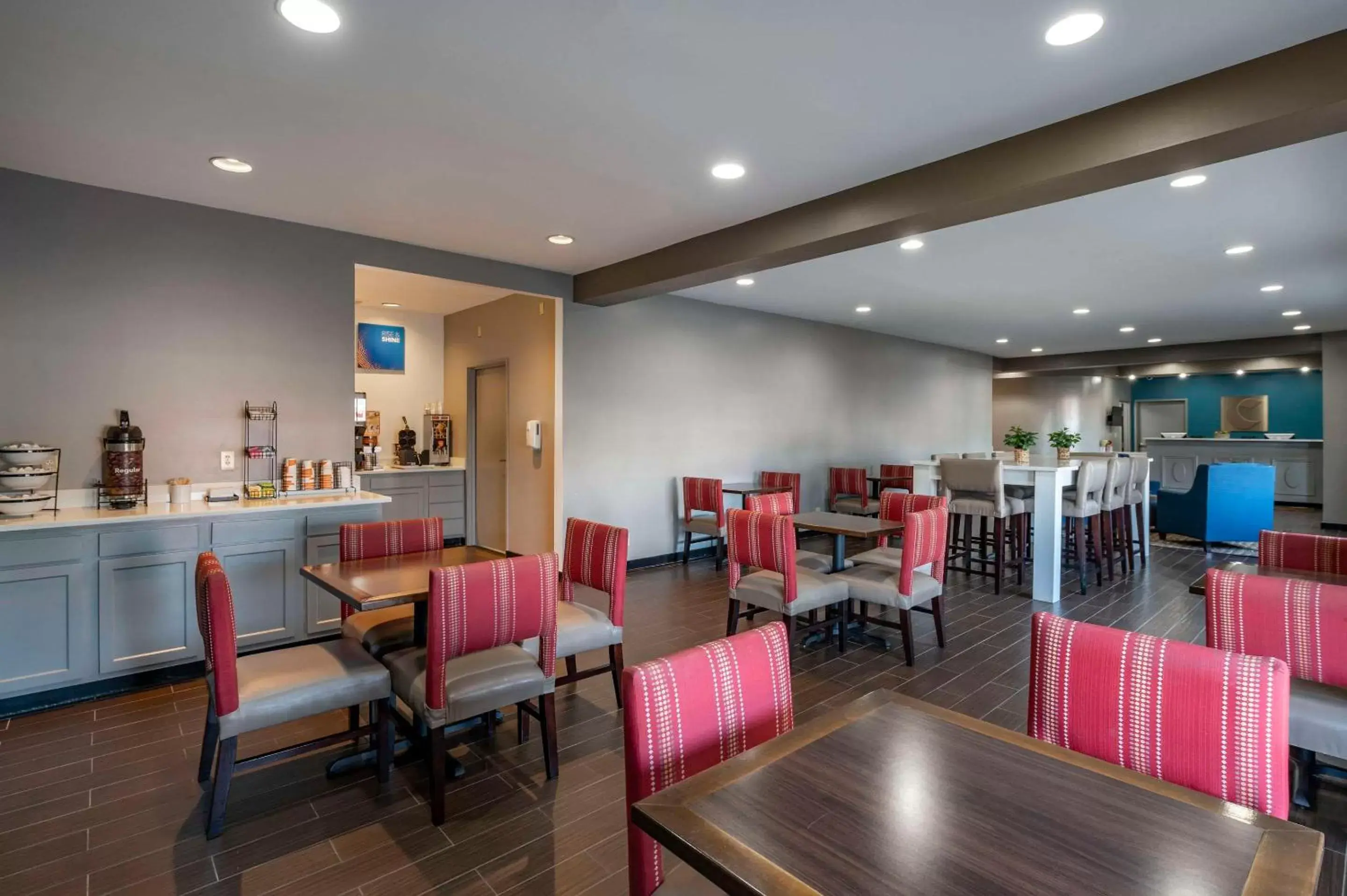 Breakfast, Restaurant/Places to Eat in Comfort Inn Plainfield