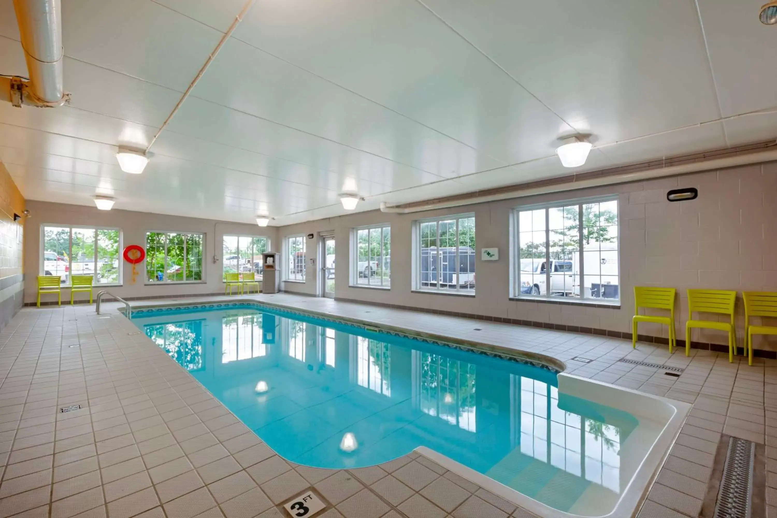 Pool view, Swimming Pool in Best Western Milton