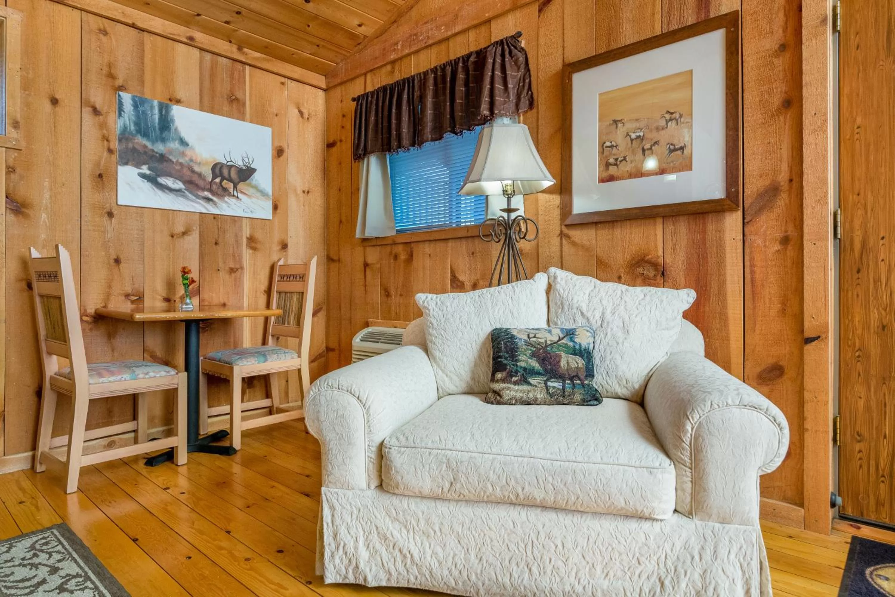Seating area in Trapper's Rendezvous