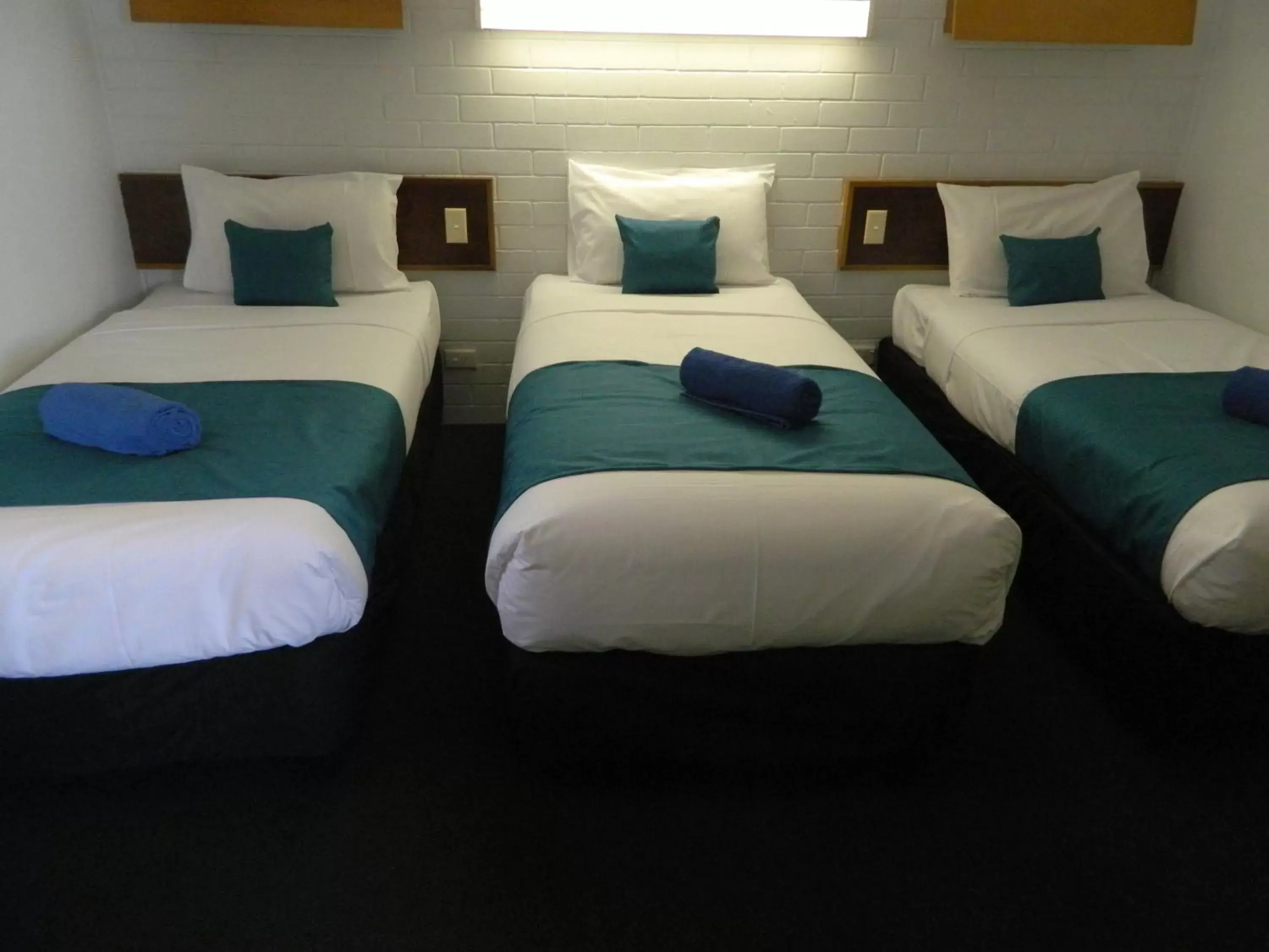Bedroom, Bed in Coachman Motel