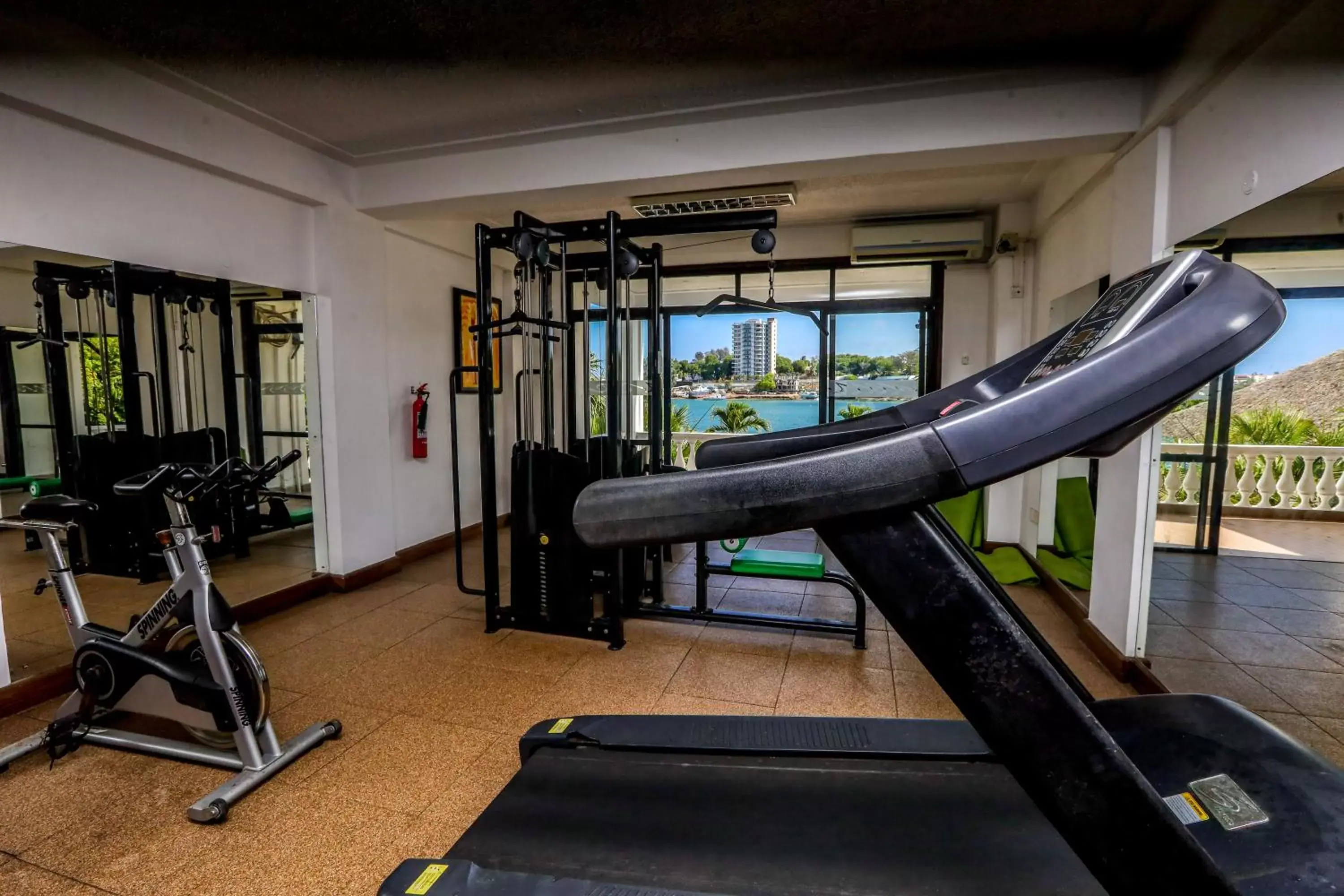 Fitness centre/facilities, Fitness Center/Facilities in CityBlue Creekside Hotel & Suites