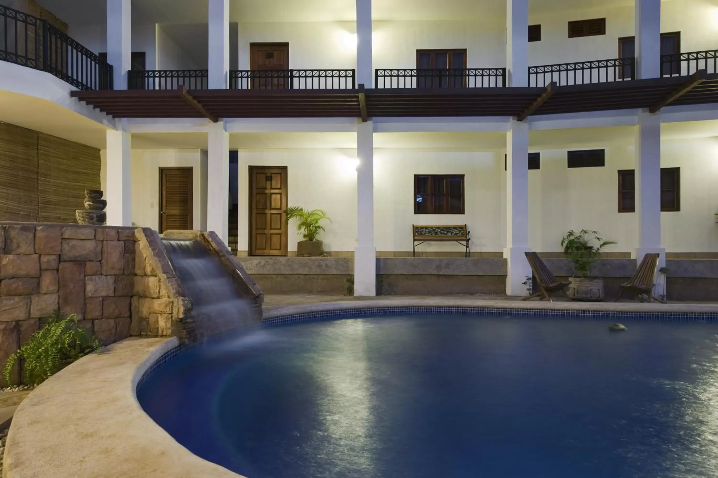 Swimming pool in Hotel Mozonte Swimming pool in Hotel Mozonte