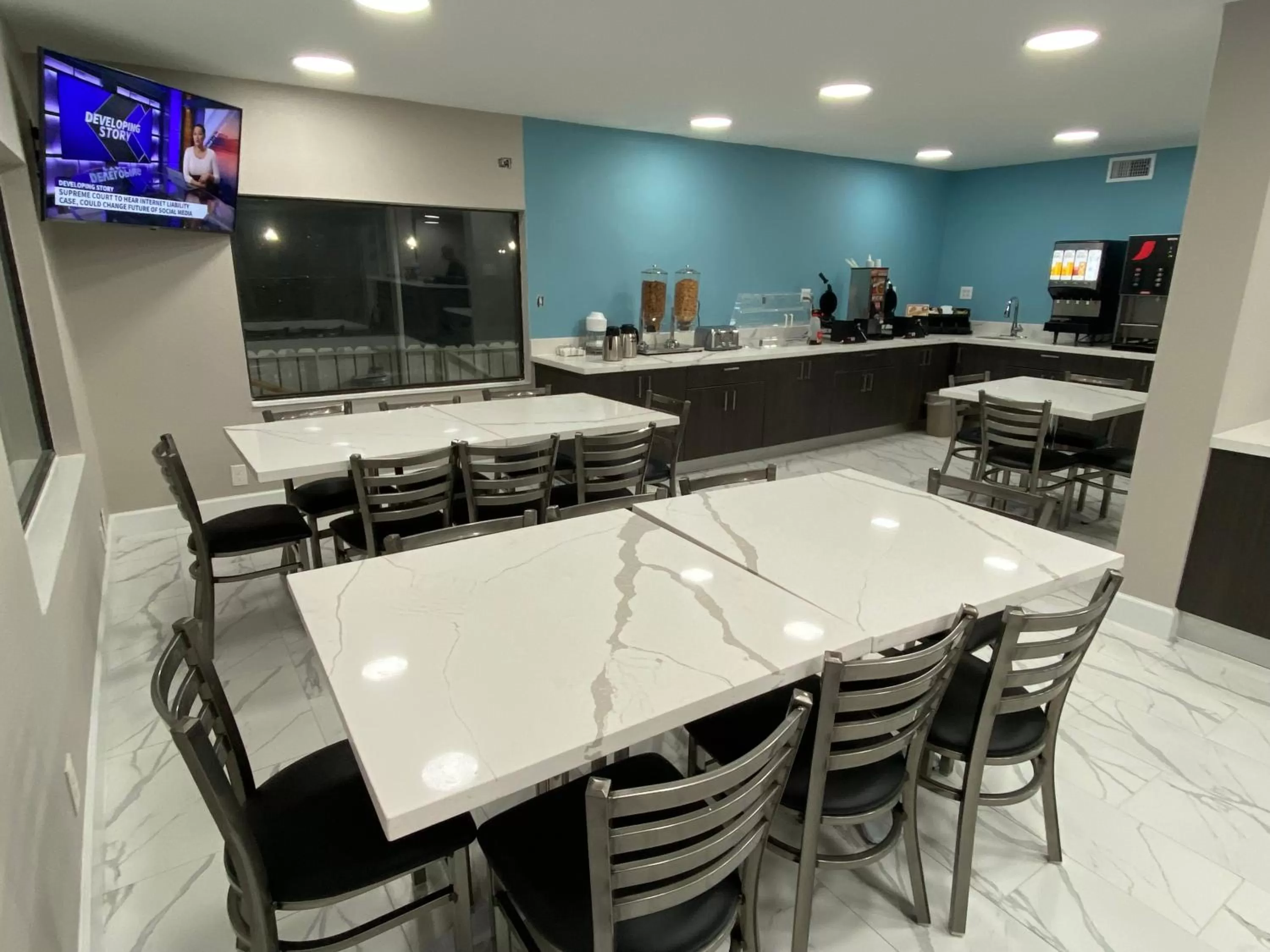 Restaurant/places to eat in Days Inn by Wyndham Waco University Area