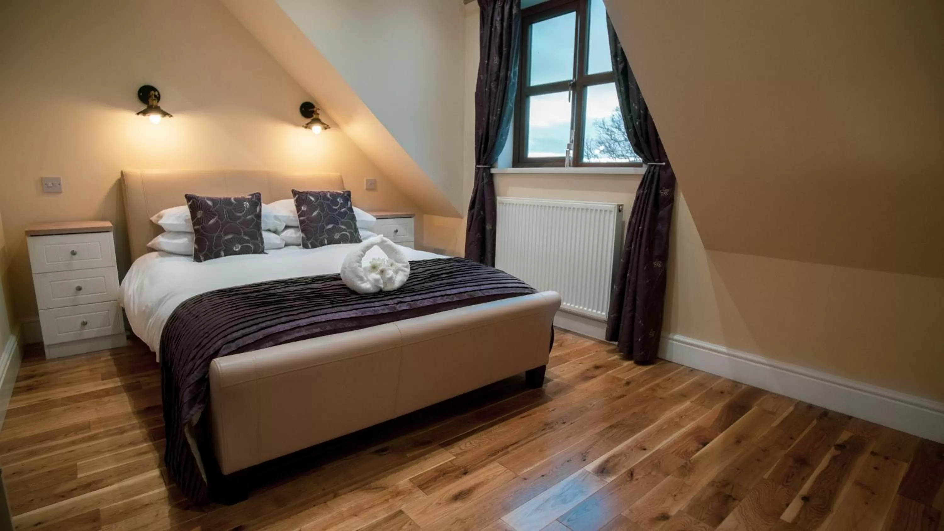 Bed in The Pebley Inn