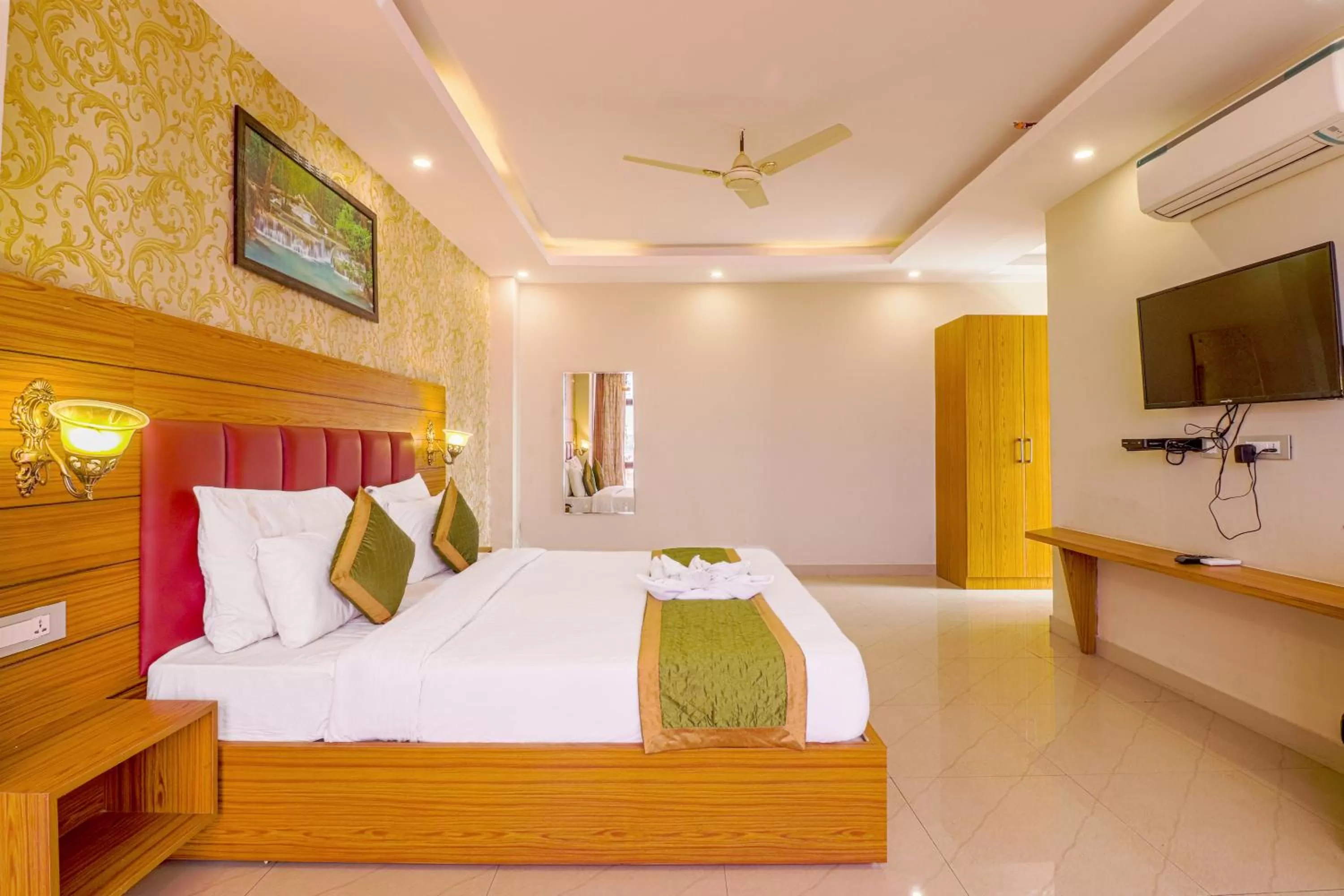 Bed in The Glory Hotel