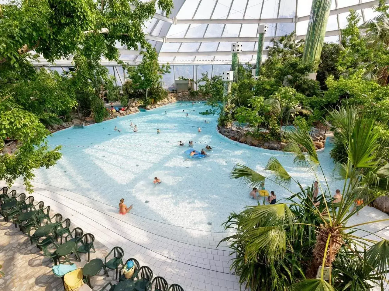 Swimming pool in Hotel Het Heijderbos by Center Parcs