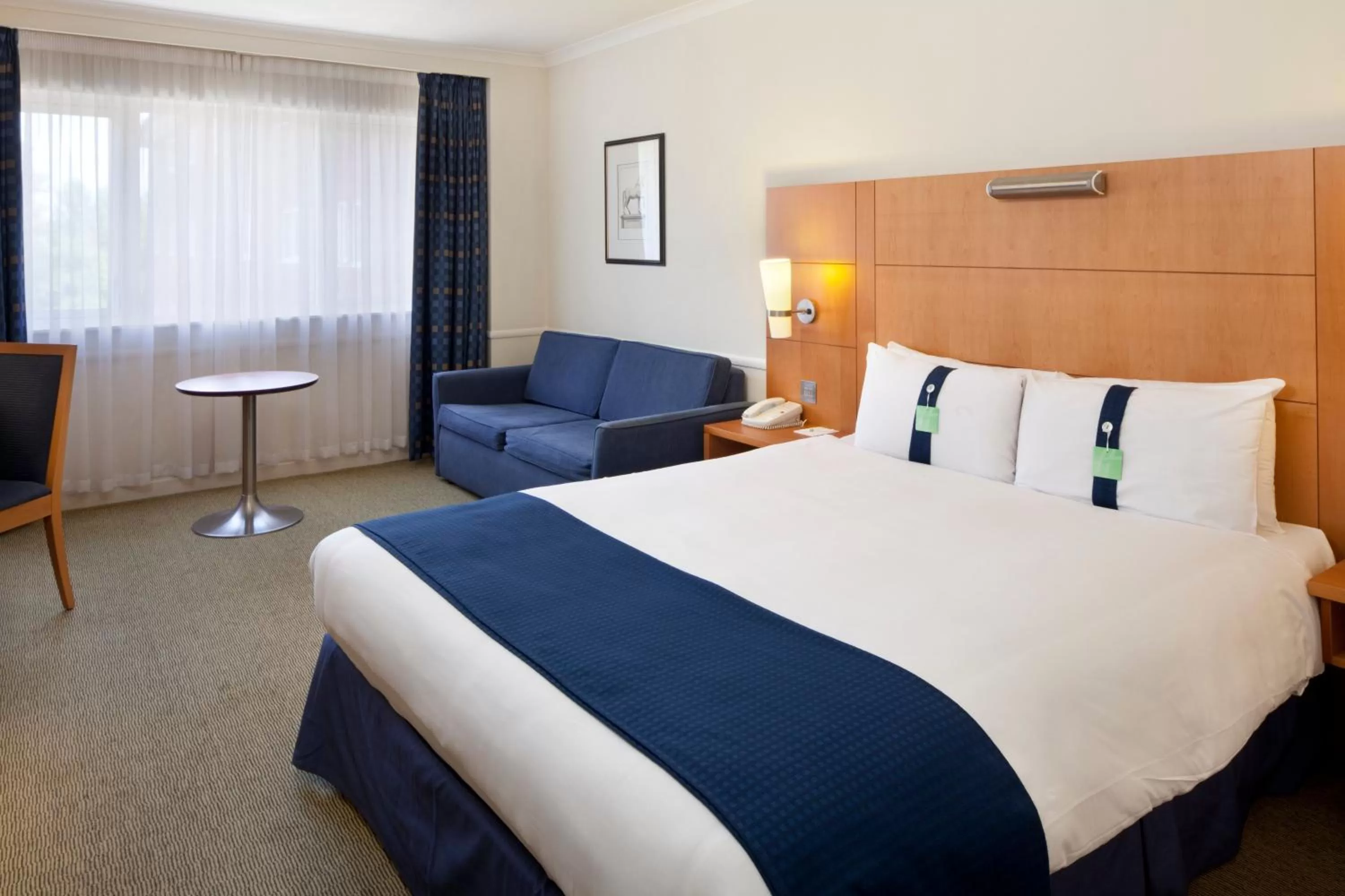 Photo of the whole room, Bed in Holiday Inn Guildford by IHG