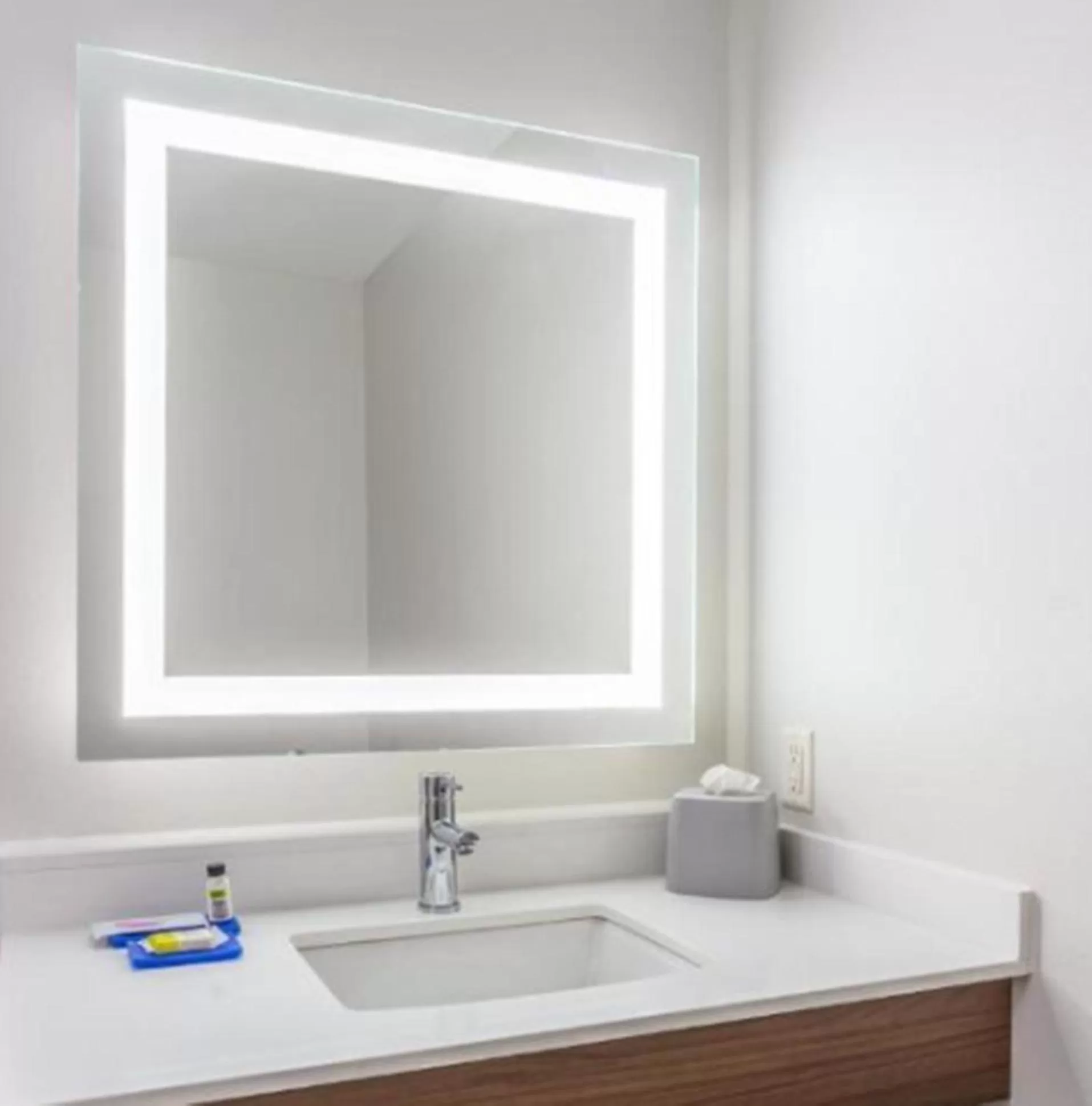 Holiday Inn Express & Suites Kearney by IHG