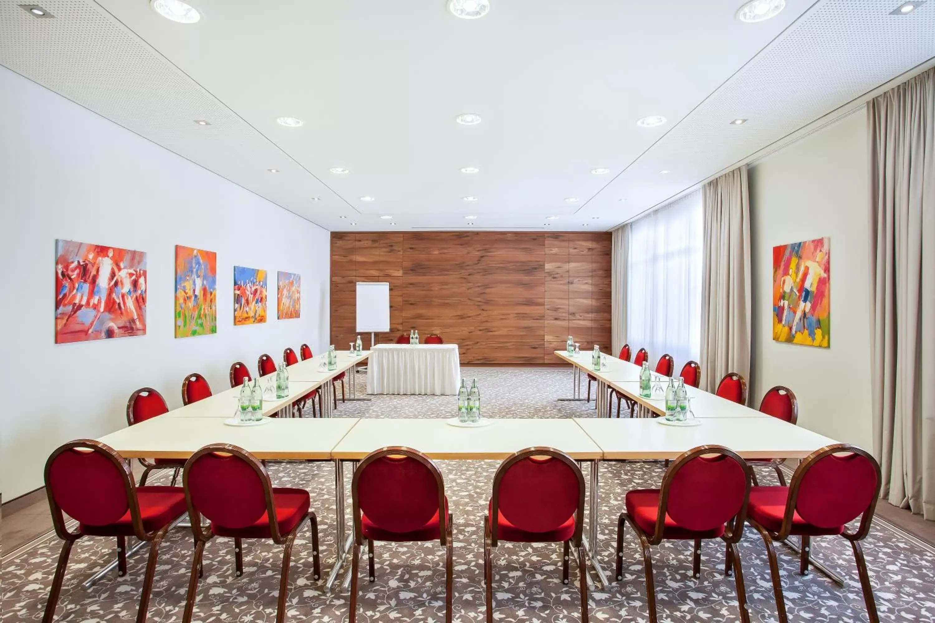 Meeting/conference room in Holiday Inn Nürnberg City Centre, an IHG Hotel