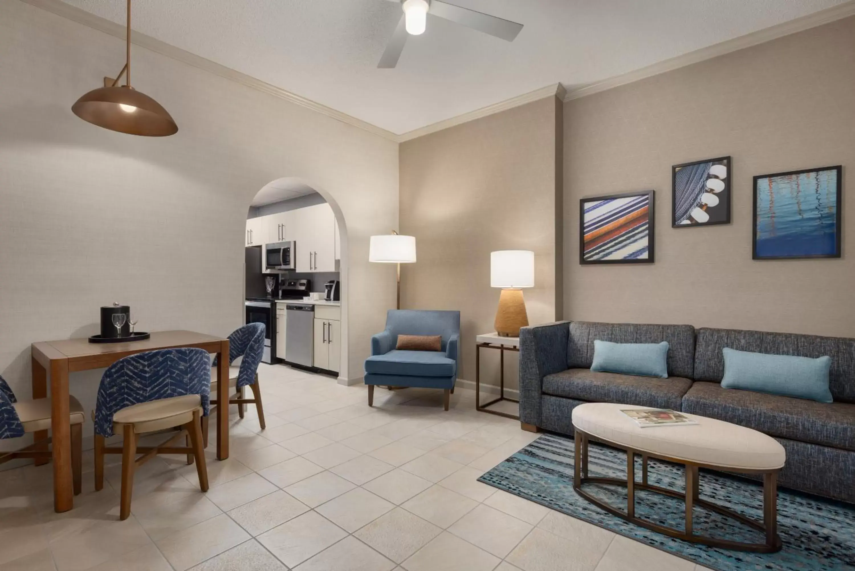 Living room, Seating Area in Holiday Inn & Suites Ocean City, an IHG Hotel