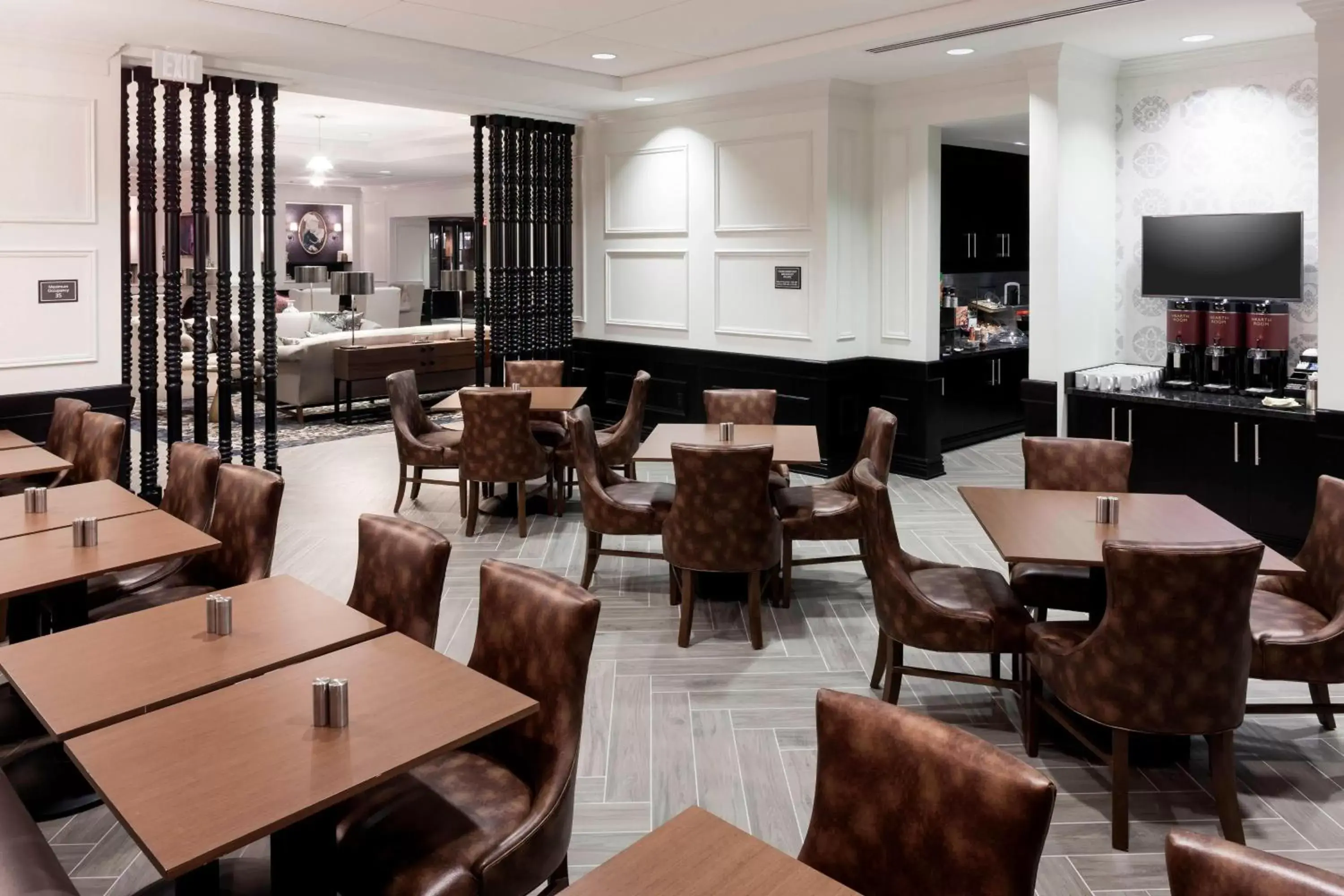 Restaurant/Places to Eat in Residence Inn by Marriott Richmond Downtown