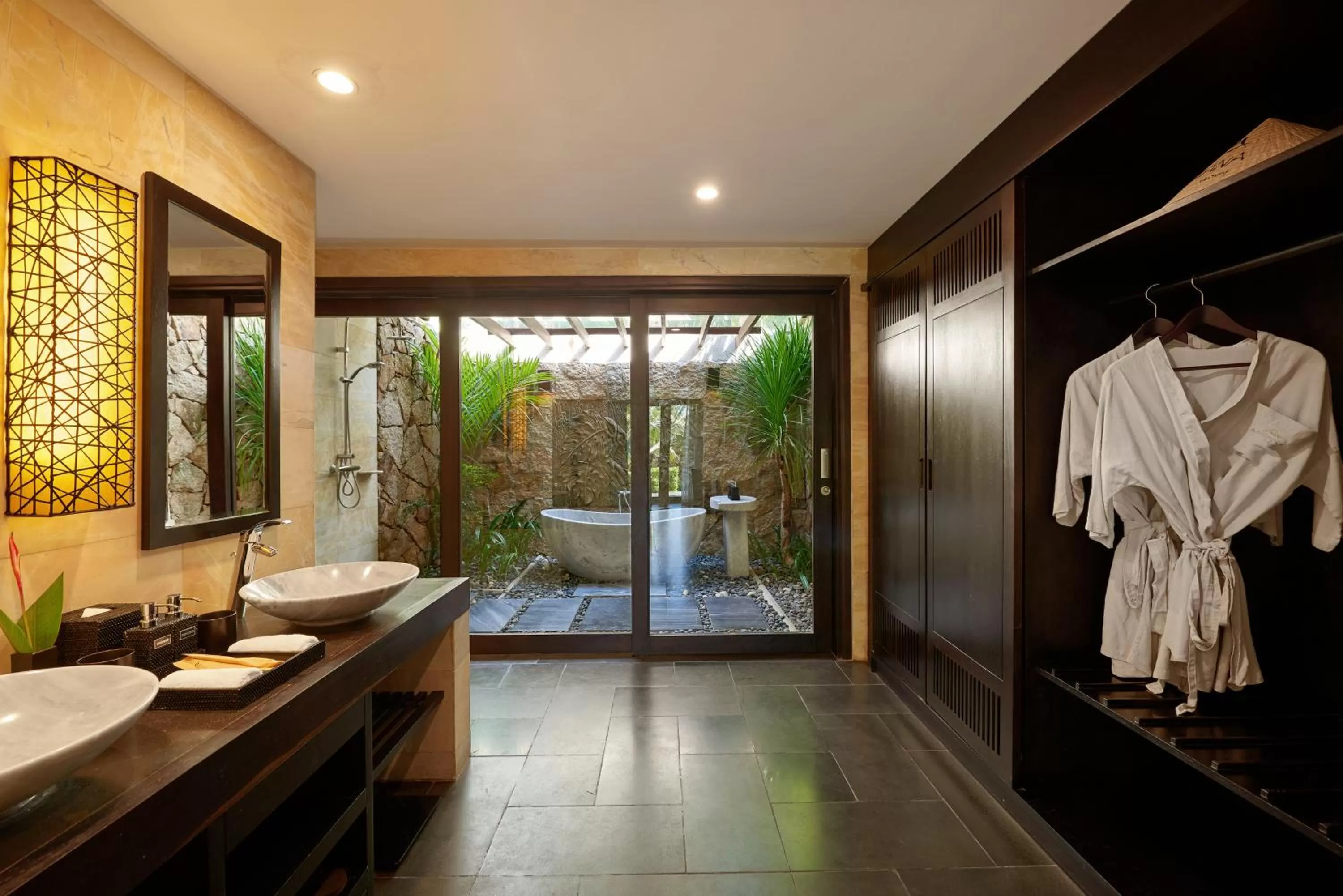 Shower in Amiana Resort Nha Trang