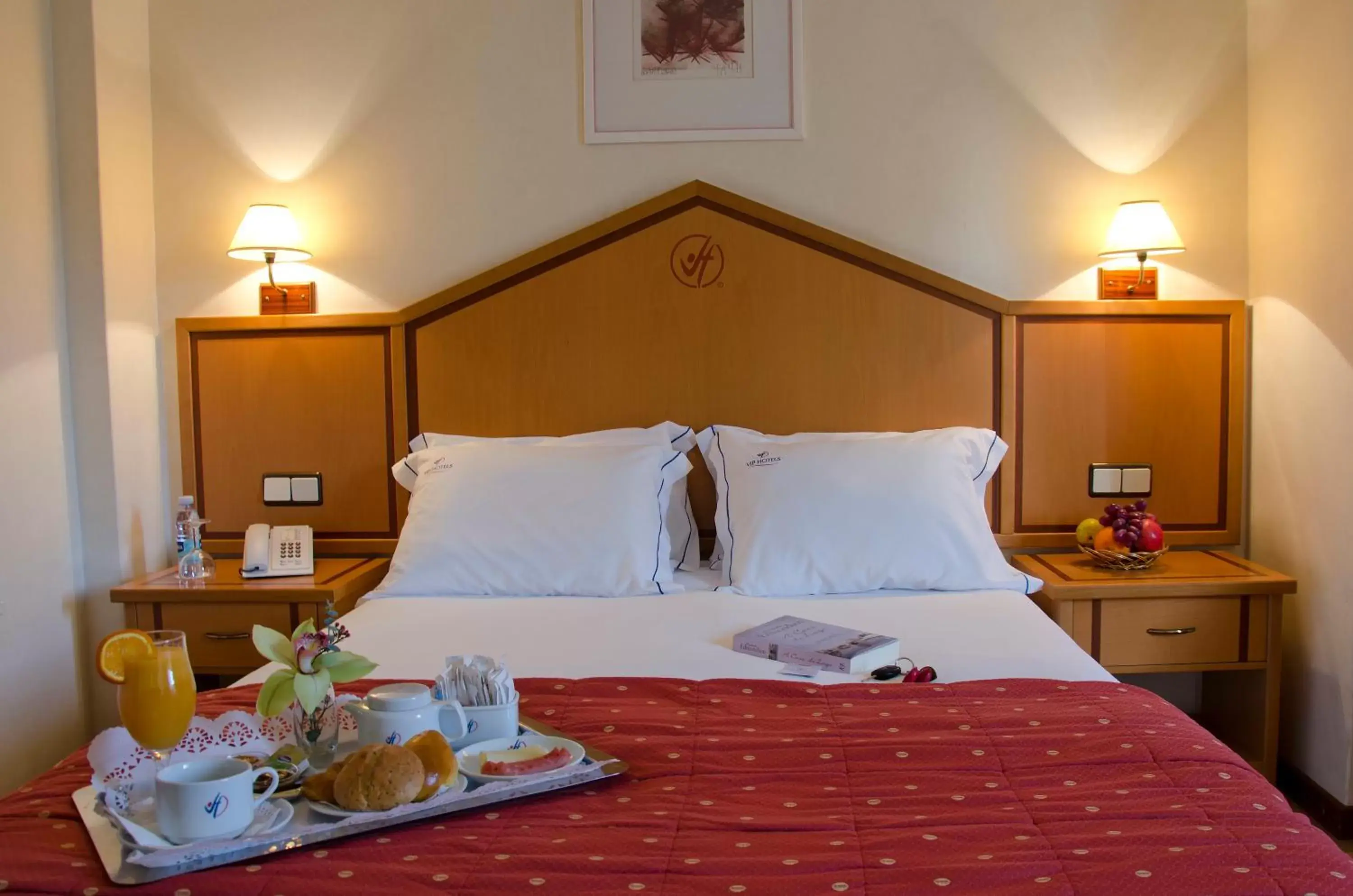 Bed in VIP Inn Berna Hotel