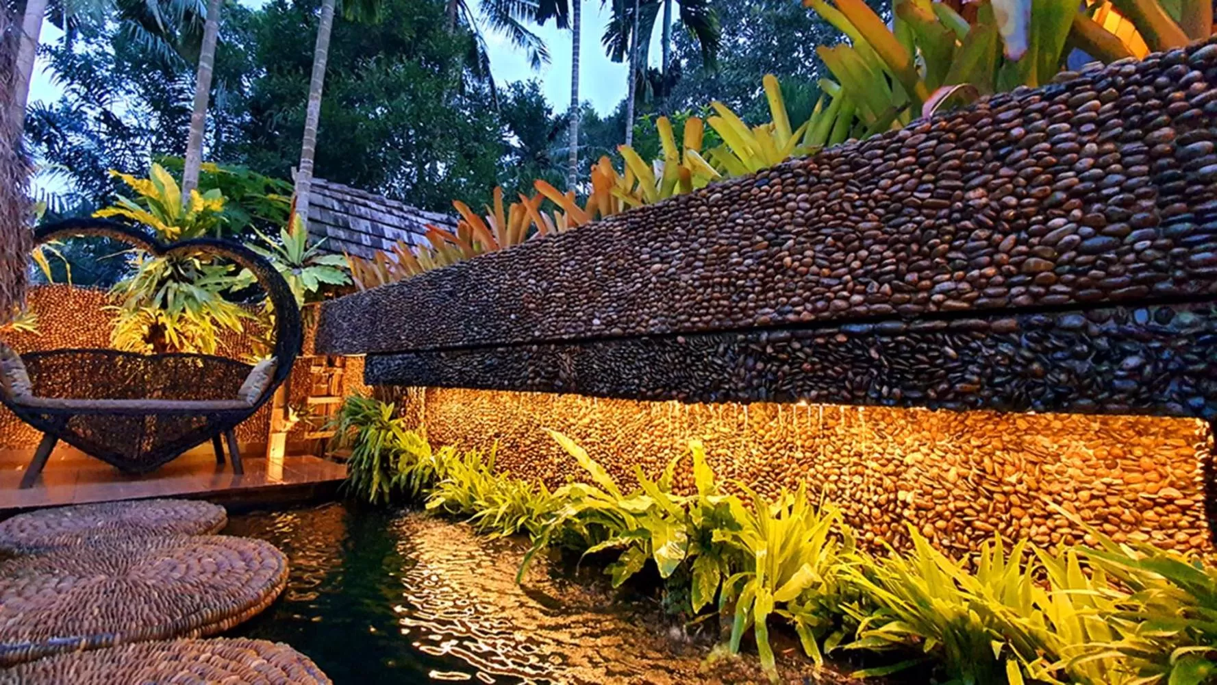 Swimming pool in Baan Habeebee Resort