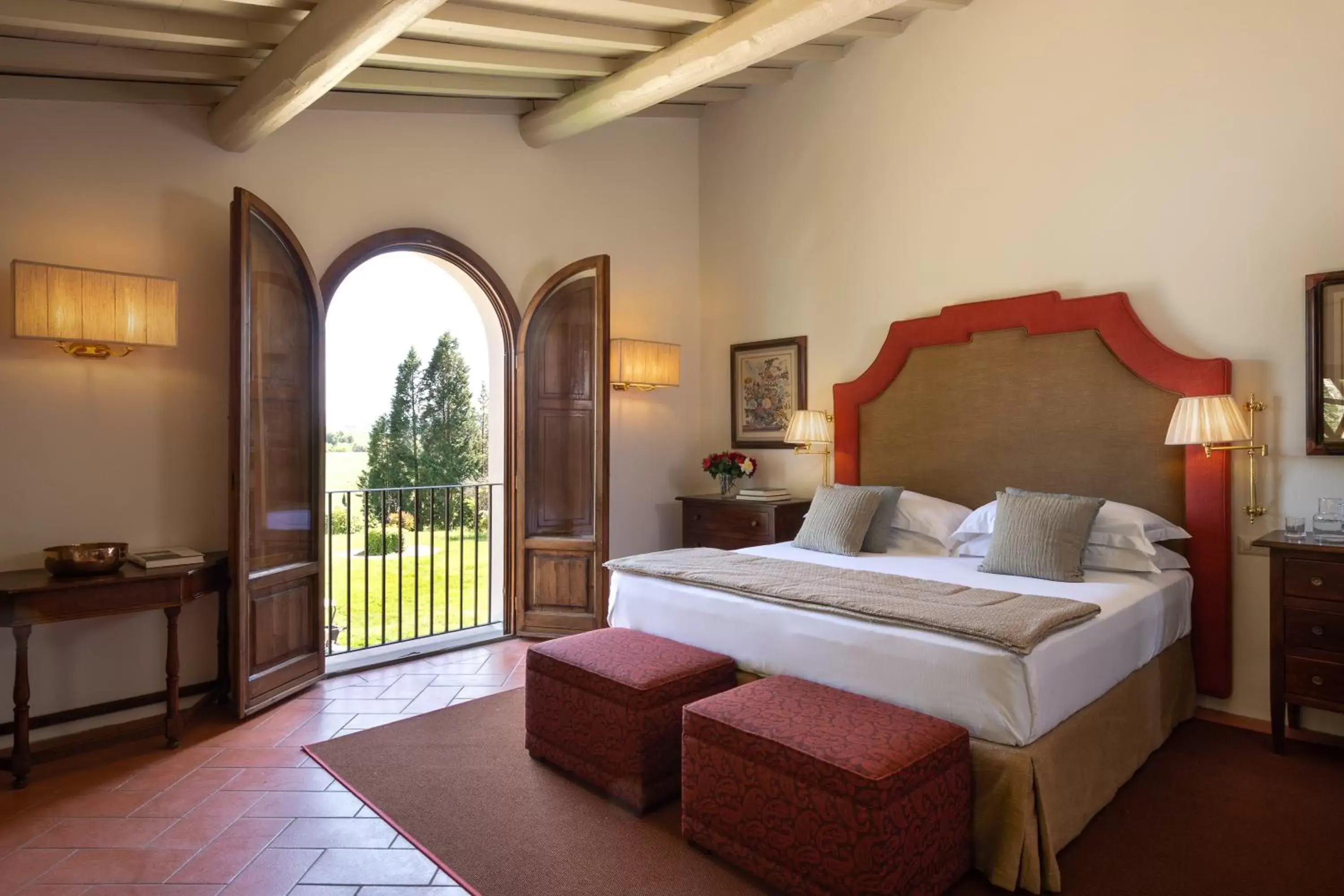 Bedroom, Bed in VIESCA Suites & Villas Il Borro Toscana