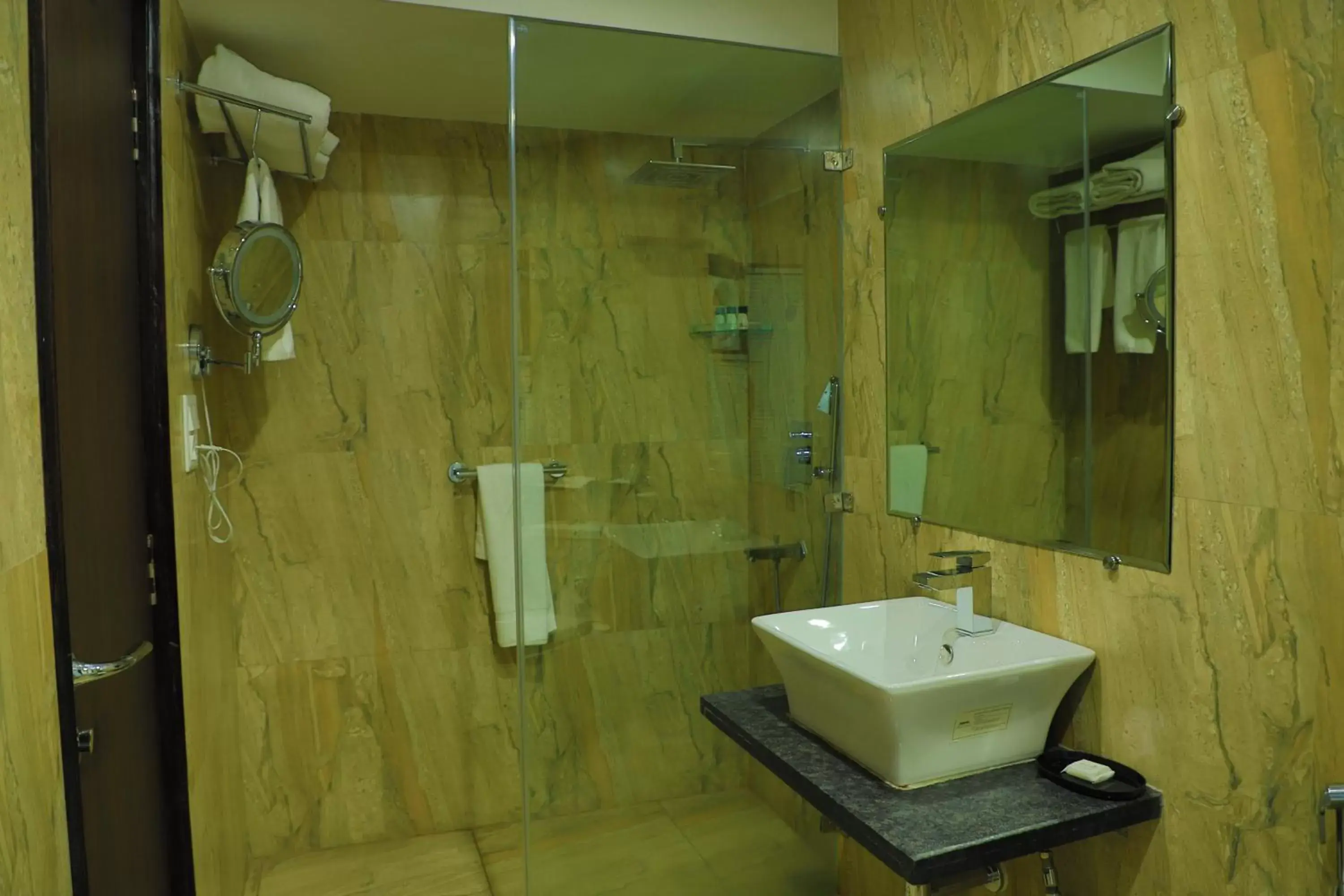 Bathroom in Hotel Natraj Rishikesh