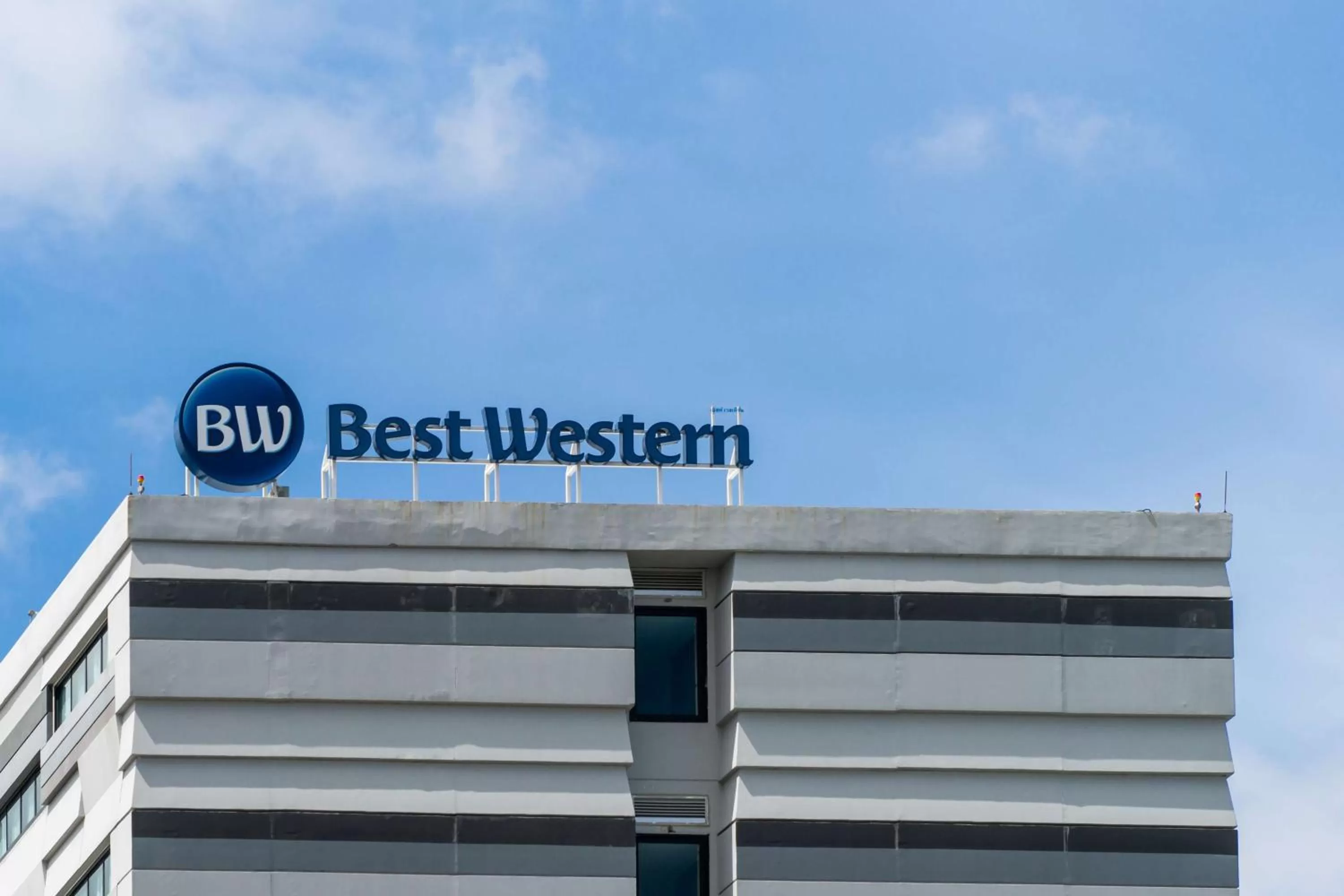 Property building in Best Western Nada Don Mueang Airport hotel