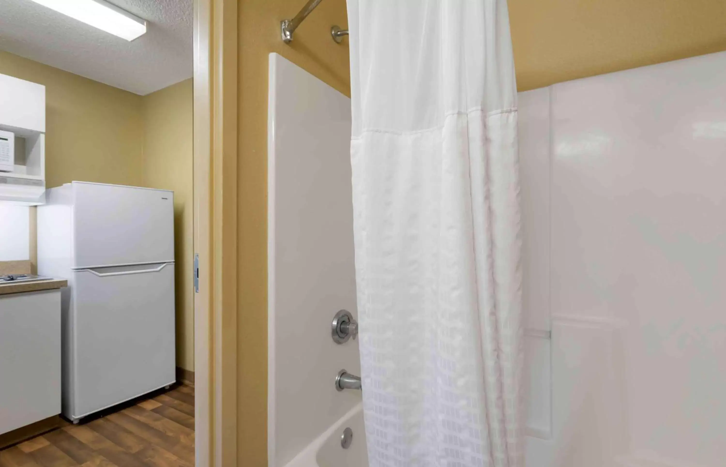 Bathroom in Extended Stay America Suites - Tampa - Airport - Spruce Street