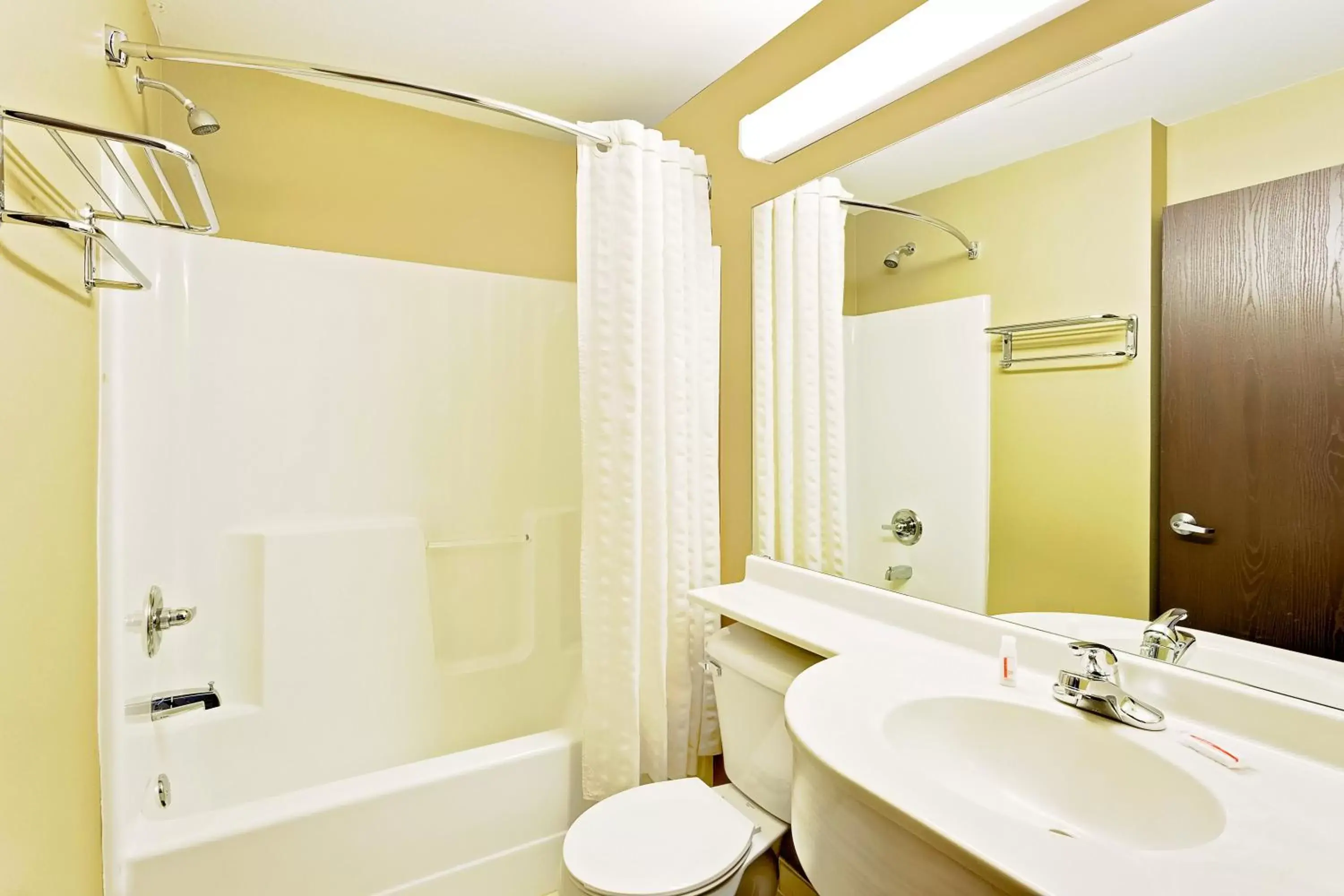 Bathroom in Microtel Inn & Suites by Wyndham Prairie du Chien