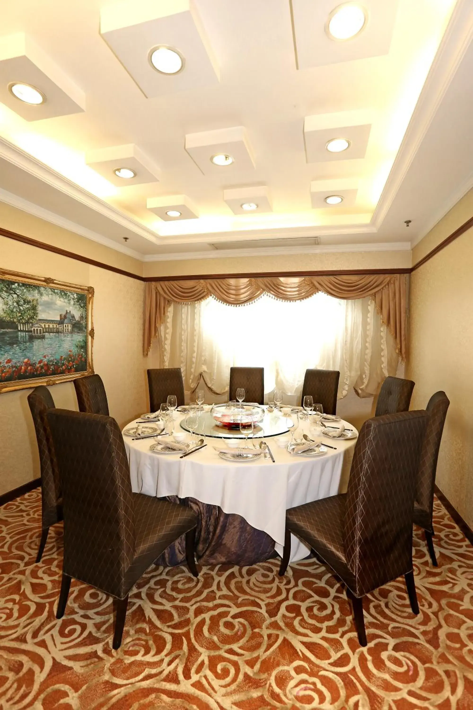 Restaurant/Places to Eat in Grand Palace Hotel（Grand Hotel Management Group）