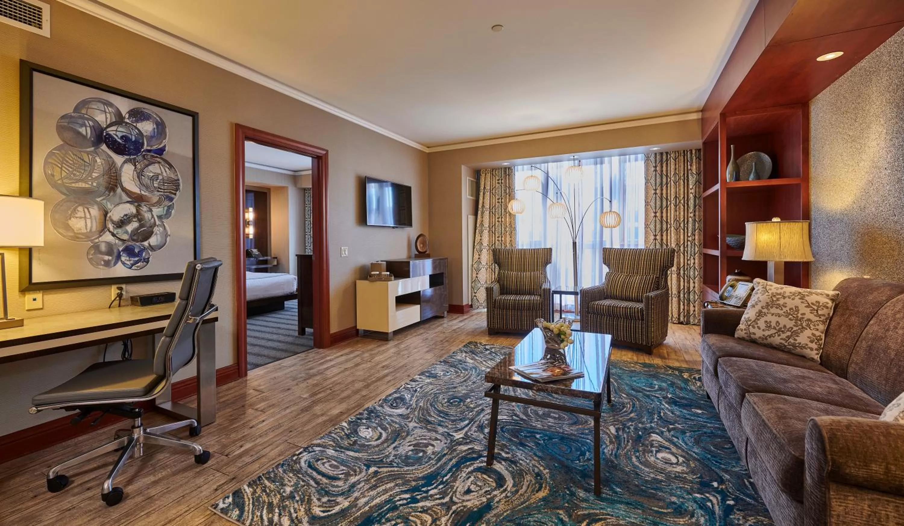 Living room in Mount Airy Casino Resort - Adults Only 21 Plus