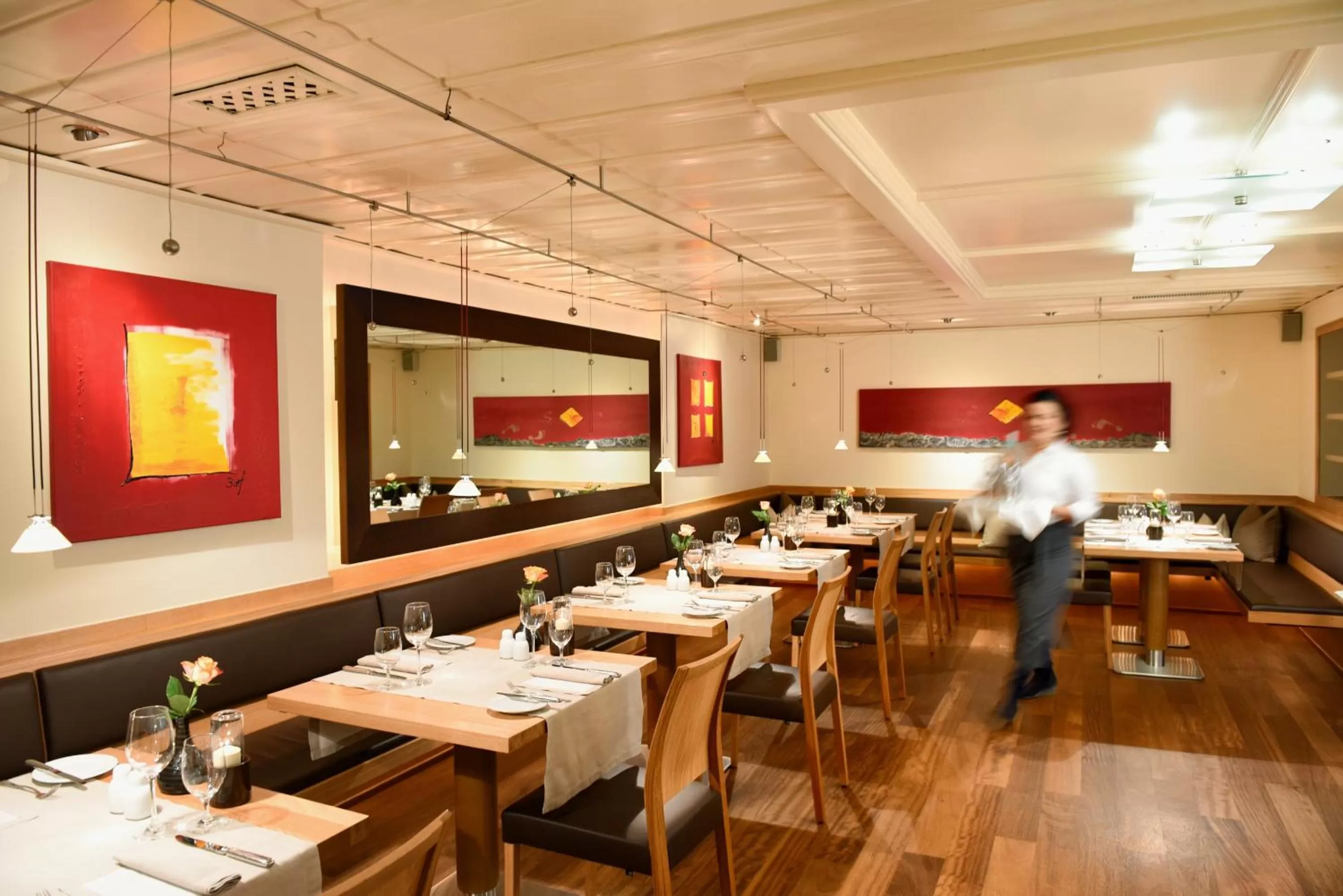 Restaurant/places to eat in Hotel Germania