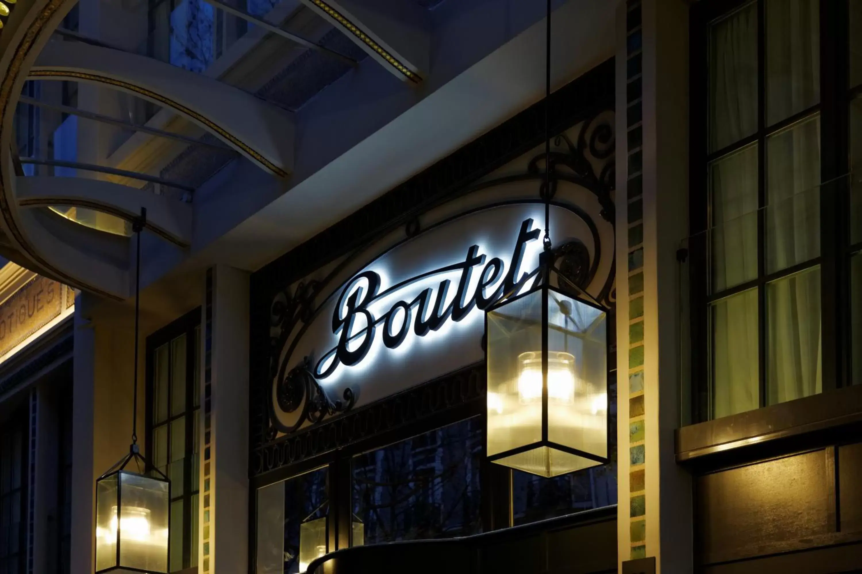 Facade/entrance in Hotel Paris Bastille Boutet - MGallery by Sofitel