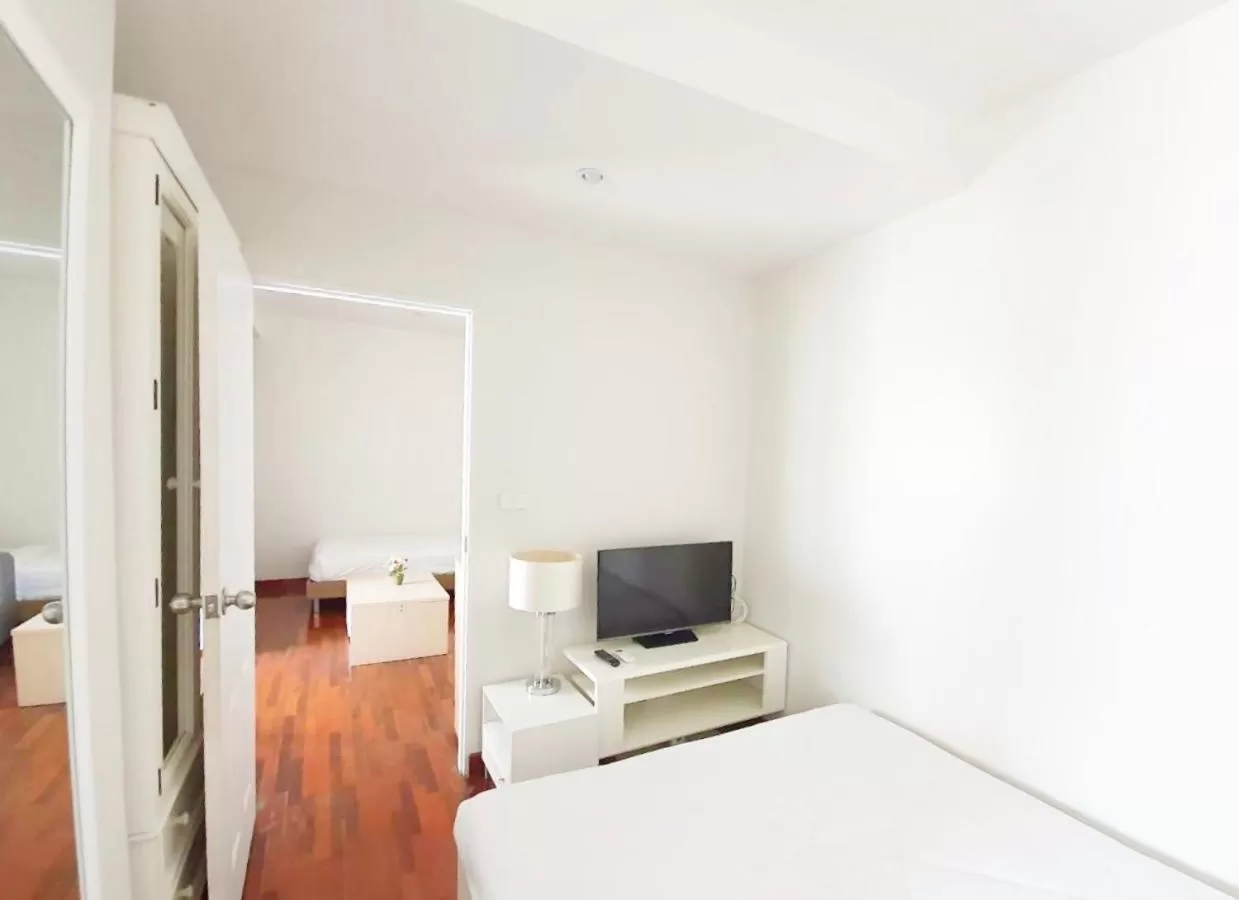 Bed in The Sriracha Residence