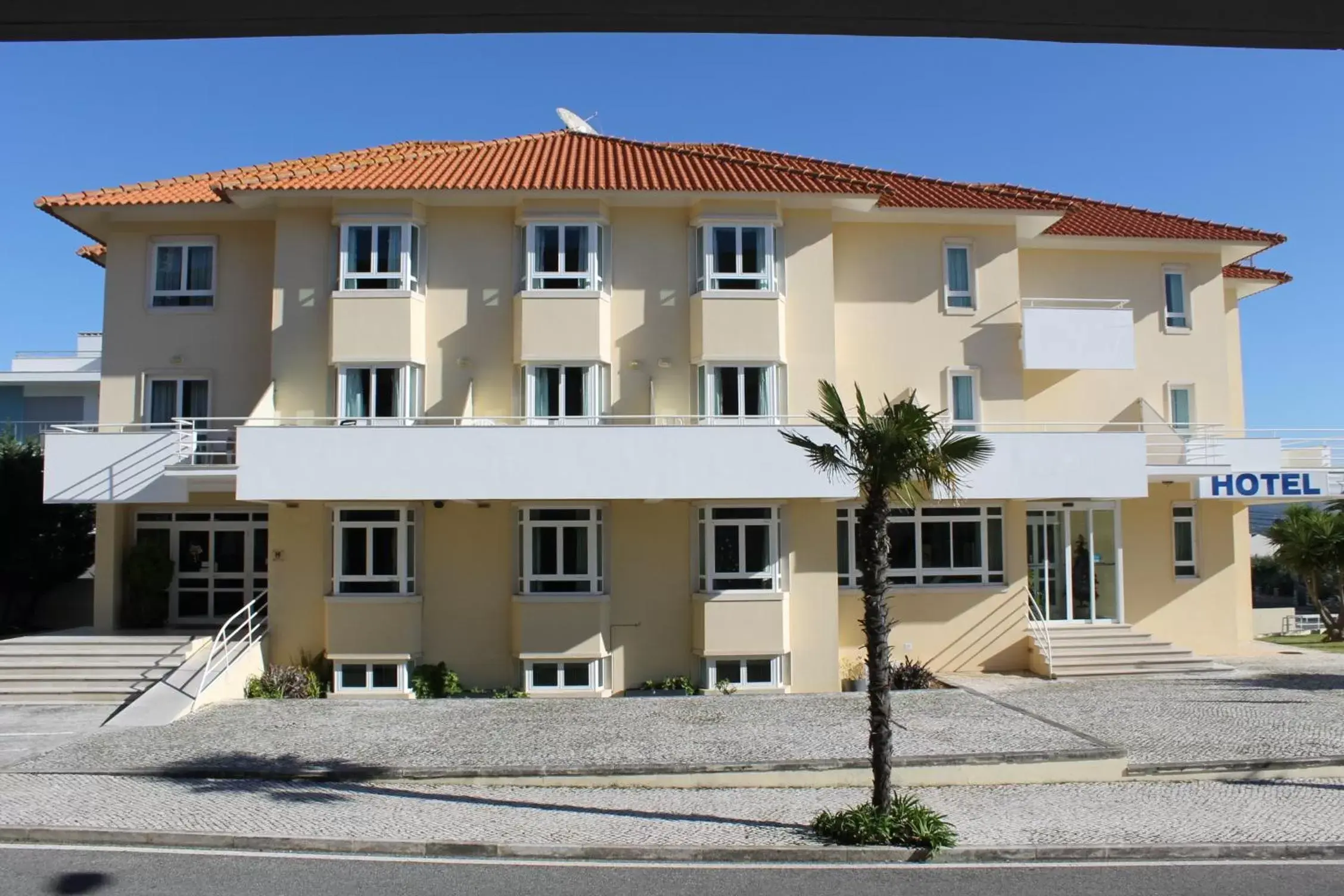 Facade/entrance, Property Building in Hotel Santo Antonio Da Baia