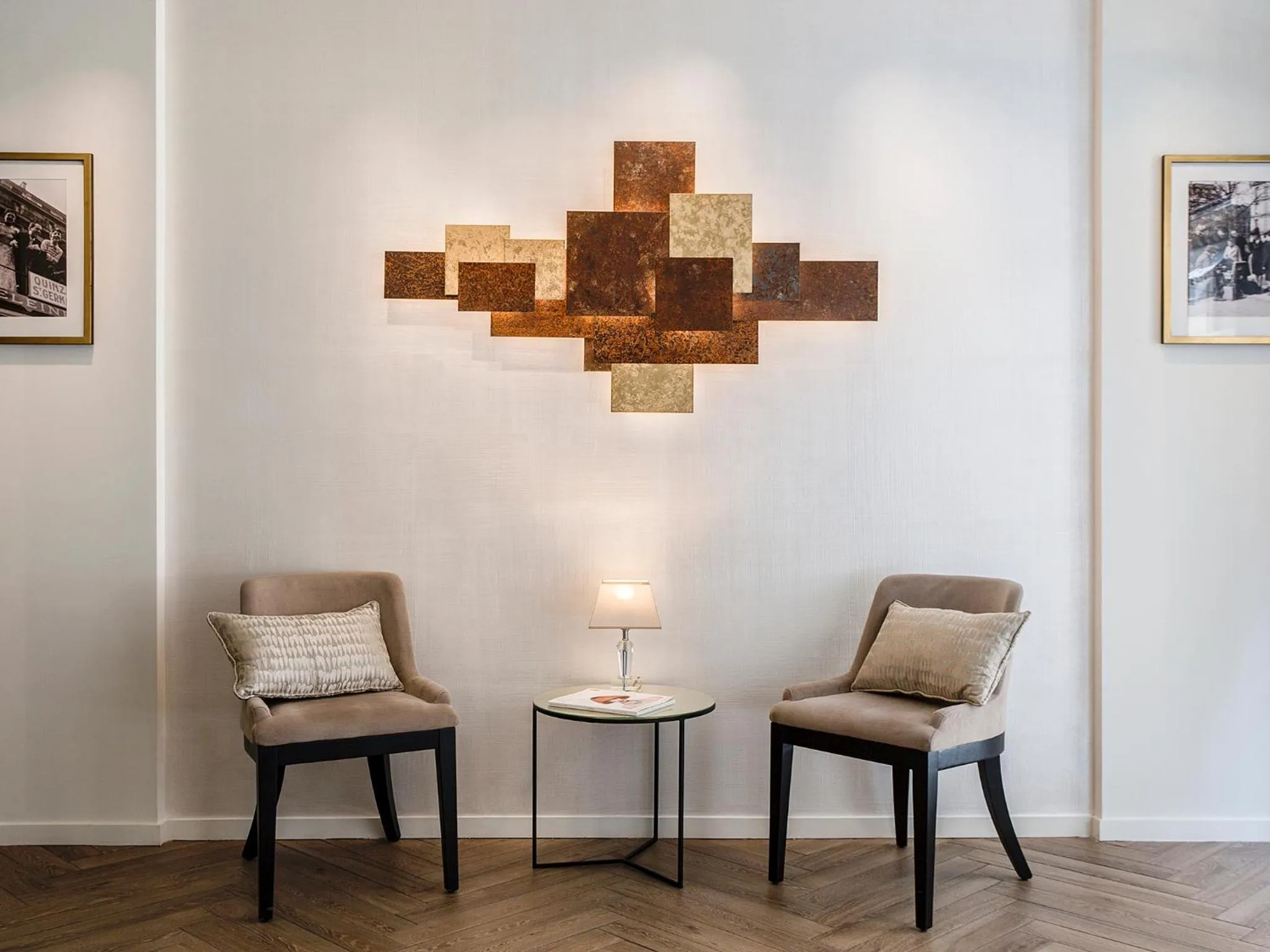 Lobby or reception in Hotel Royal Saint Honore Paris Louvre