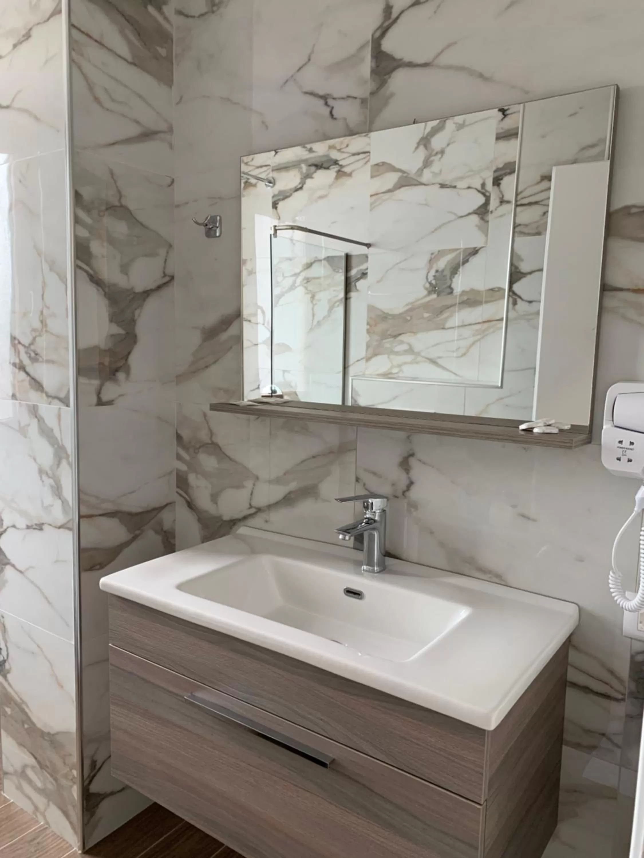 Bathroom in Grand Hotel Pogradec